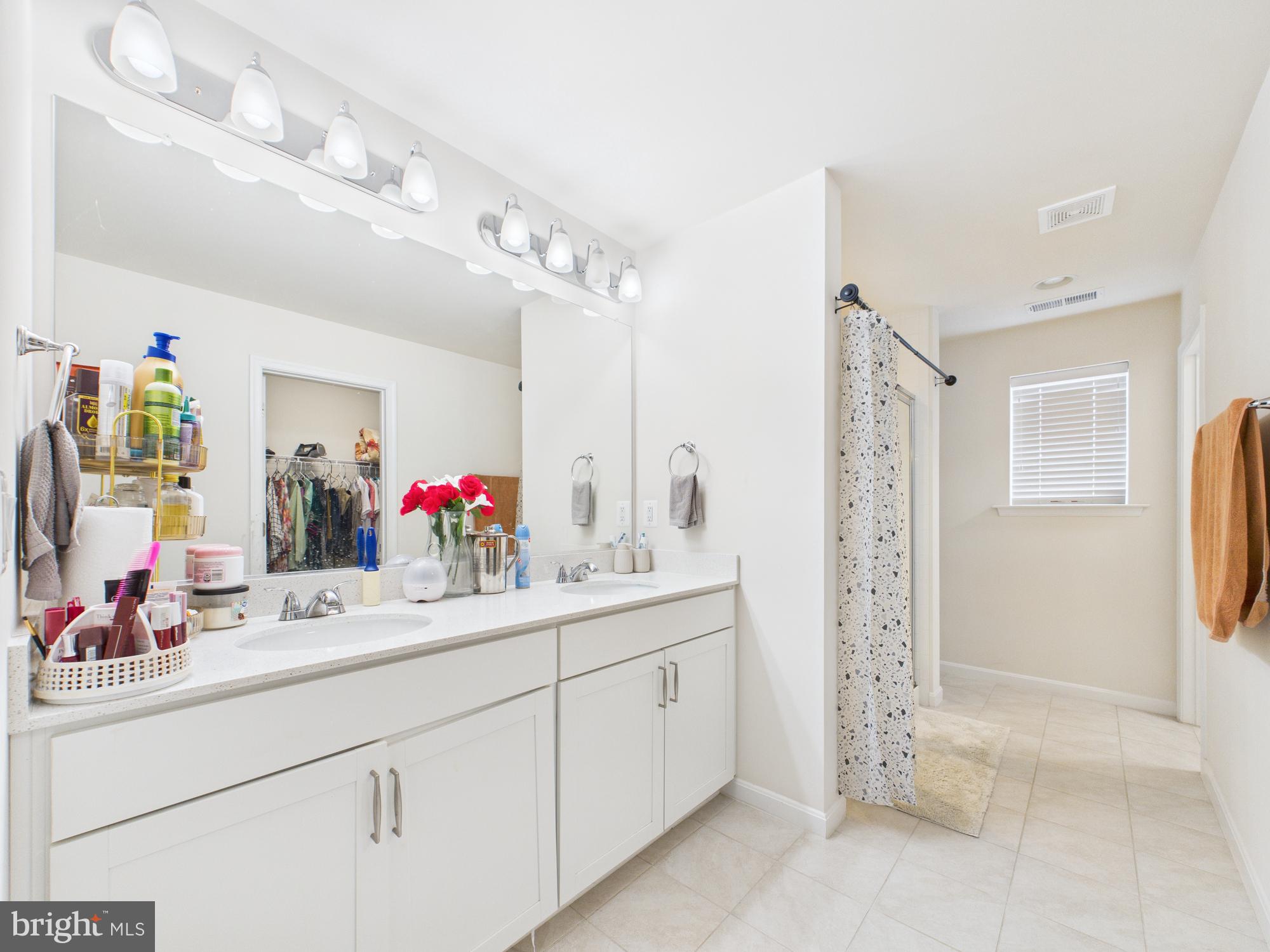 SOUTHERN HILLS - Residential