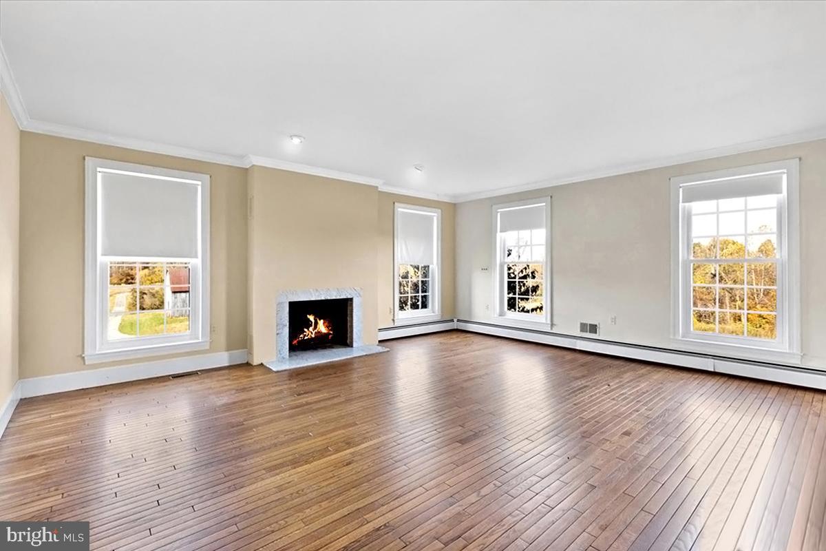 CANOE NECK CREEK - Farm