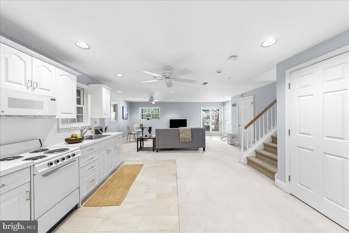 CENTER POINT FARM - Residential