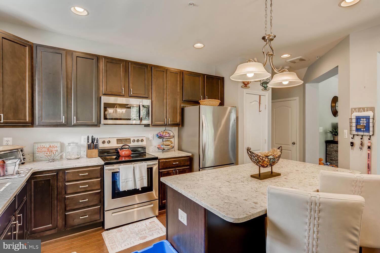 SPENCER WOODS - Residential