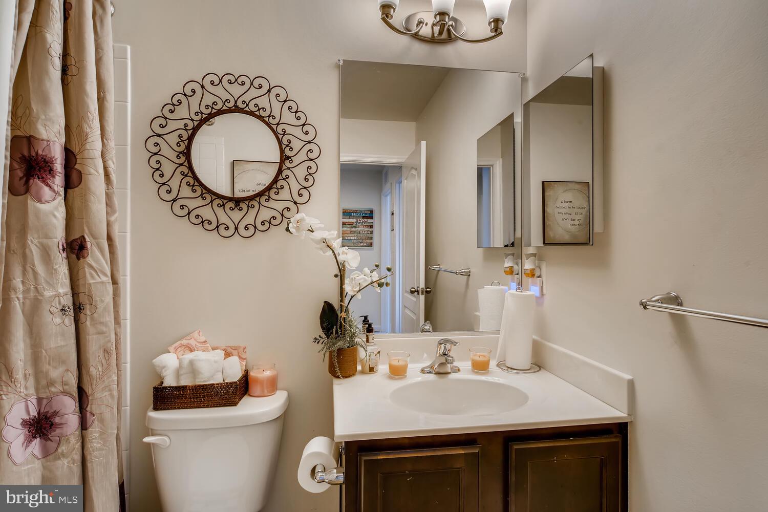 SPENCER WOODS - Residential