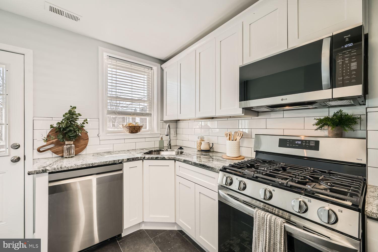 WYMAN PARK HAMPDEN - Residential
