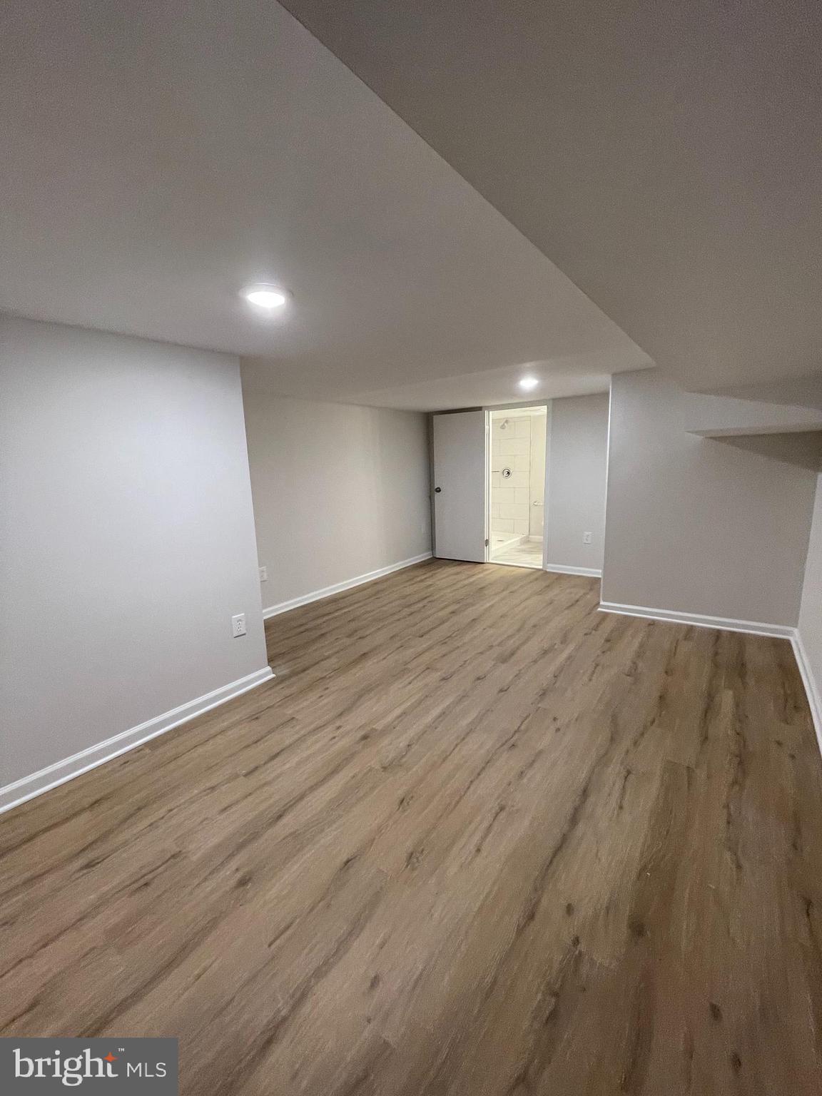 BROADWAY EAST - Residential Lease