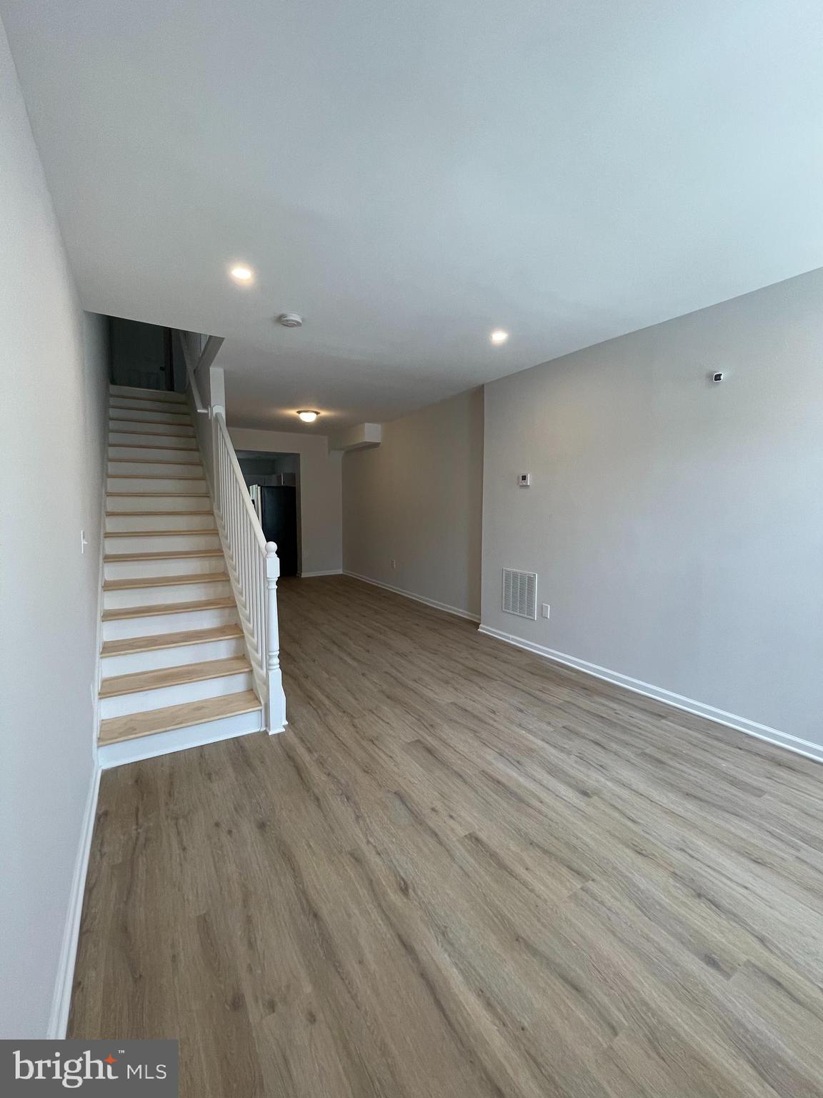 BROADWAY EAST - Residential Lease