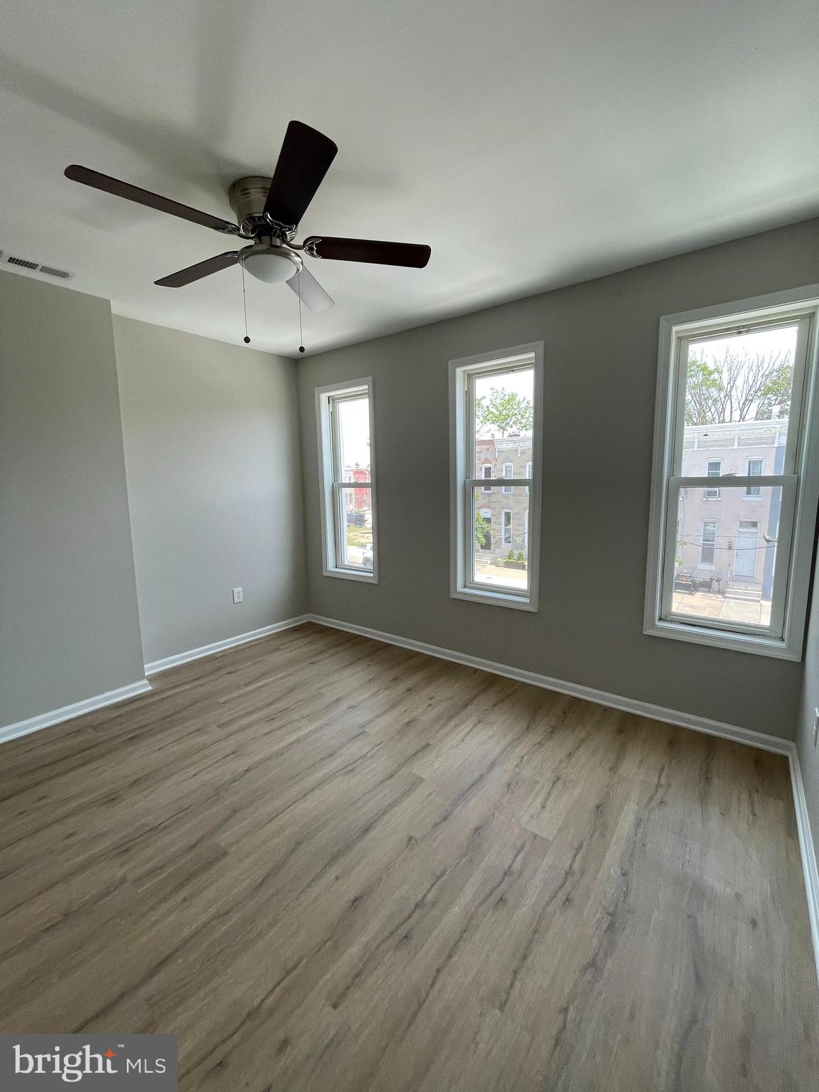 BROADWAY EAST - Residential Lease