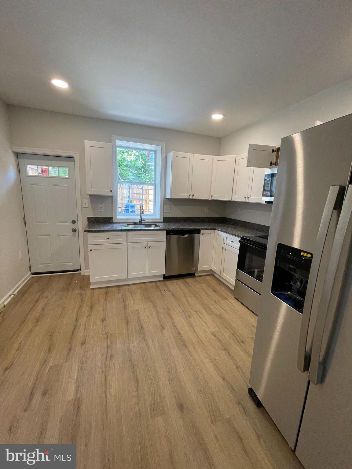 BROADWAY EAST - Residential Lease