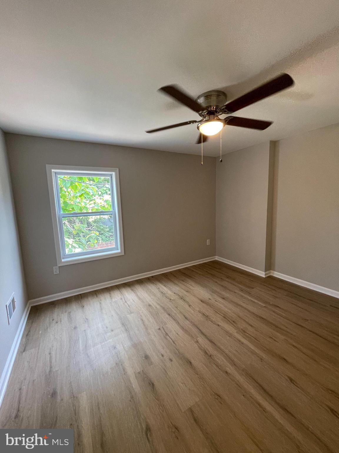 BROADWAY EAST - Residential Lease