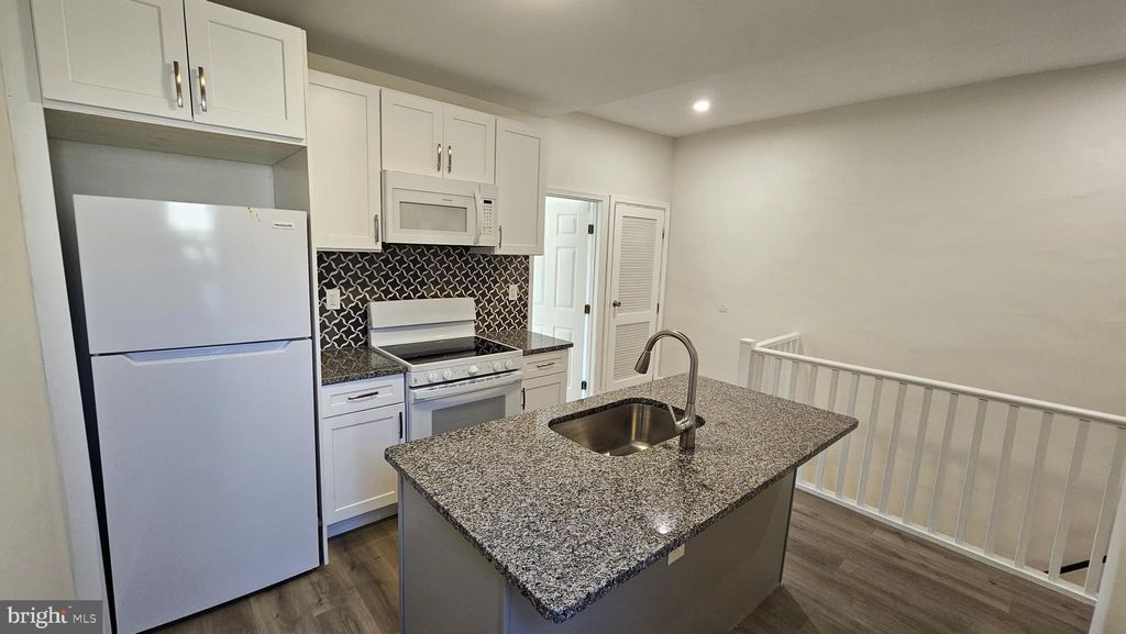 Photo of 3571 Frankford Avenue, PHILADELPHIA, PA 19134 (MLS # PAPH2546084)