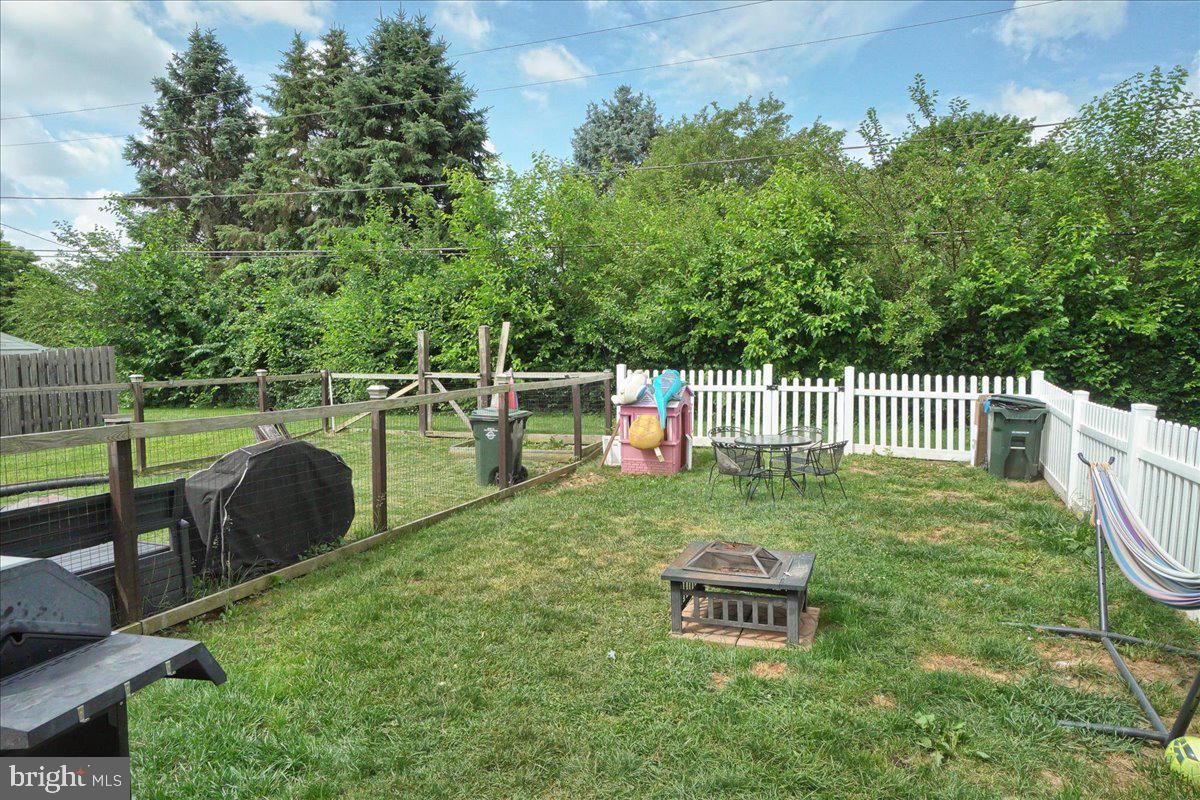 ROLLING MEADOWS - Residential