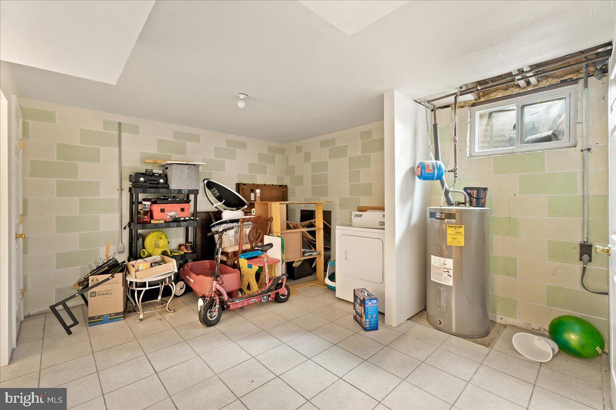 ROLLING MEADOWS - Residential