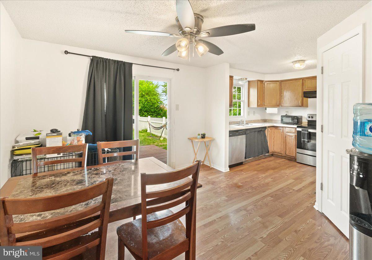 ROLLING MEADOWS - Residential