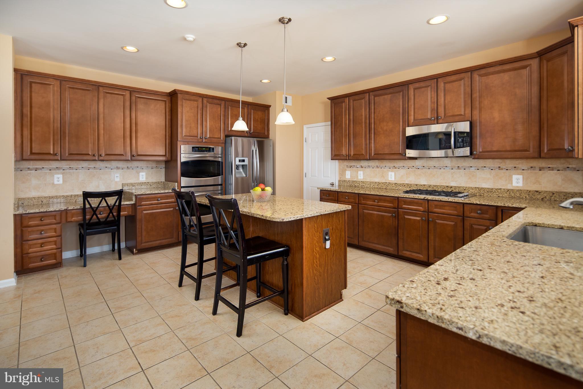 ELLIS MILL ESTATES - Residential