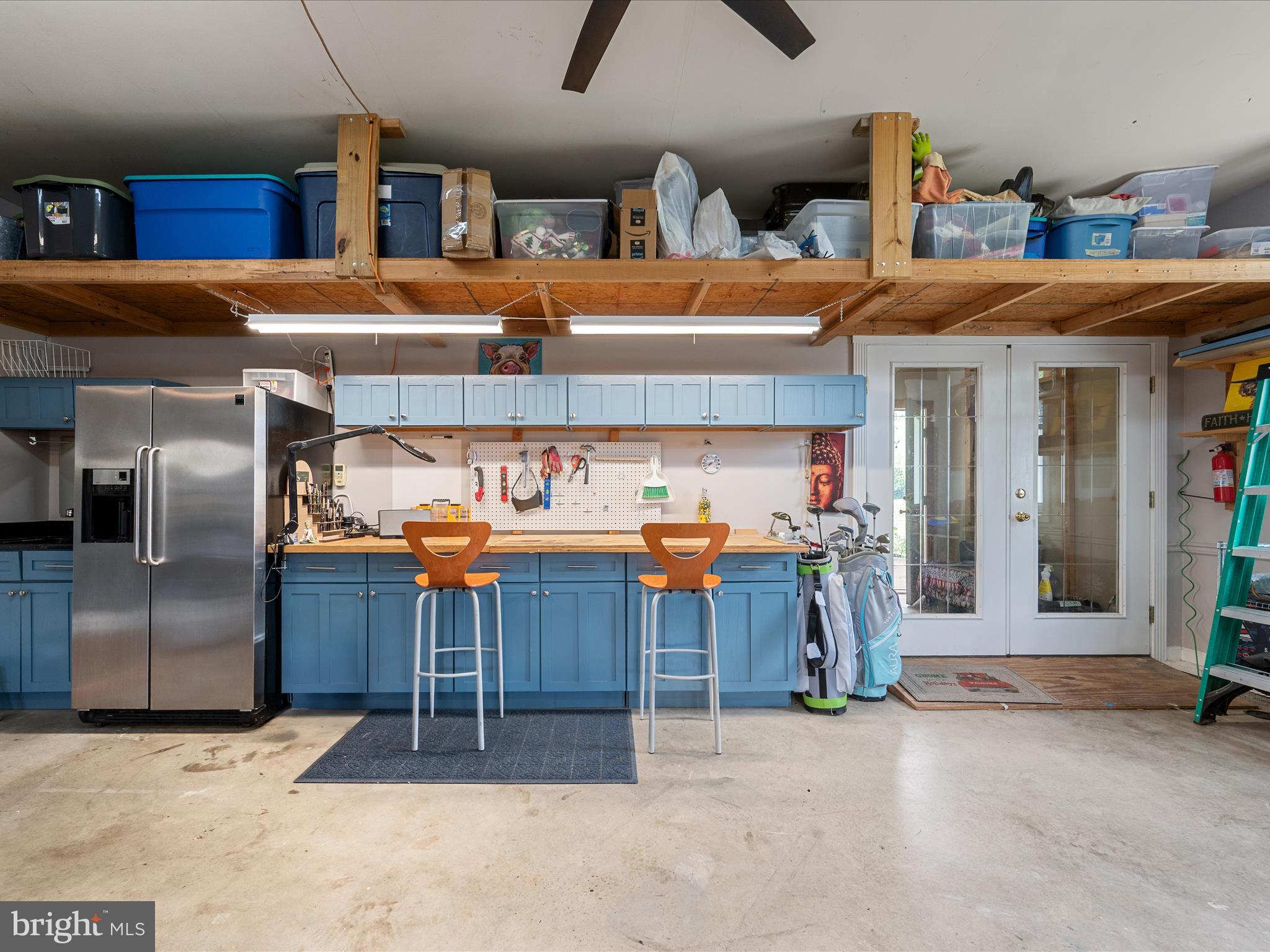 LOCUST HILL - Residential