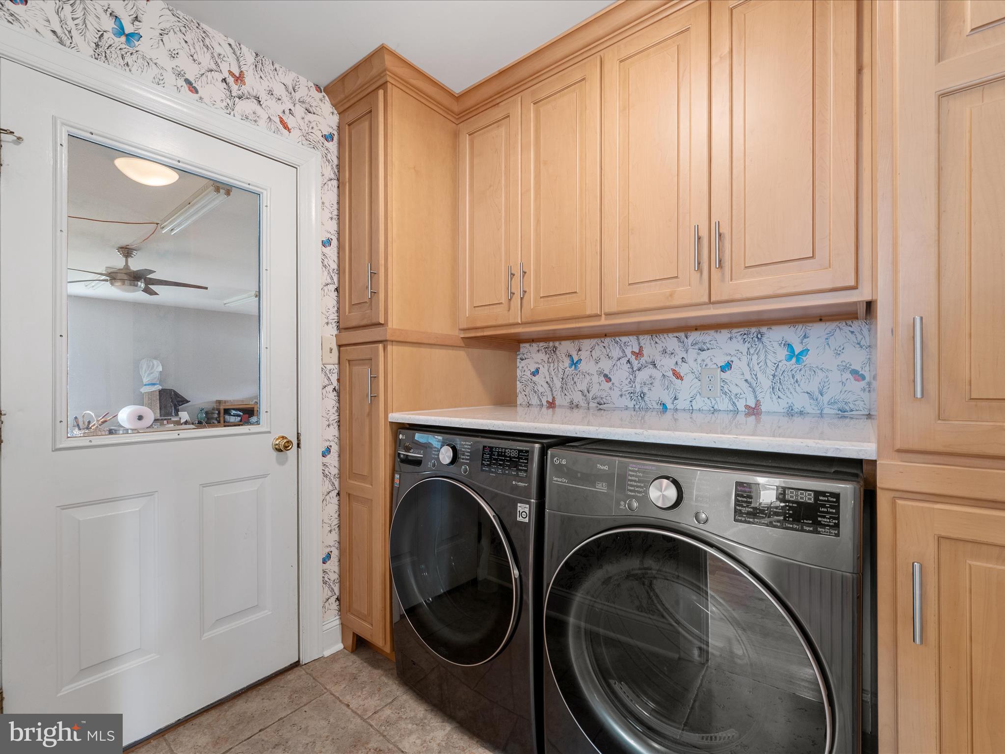 LOCUST HILL - Residential