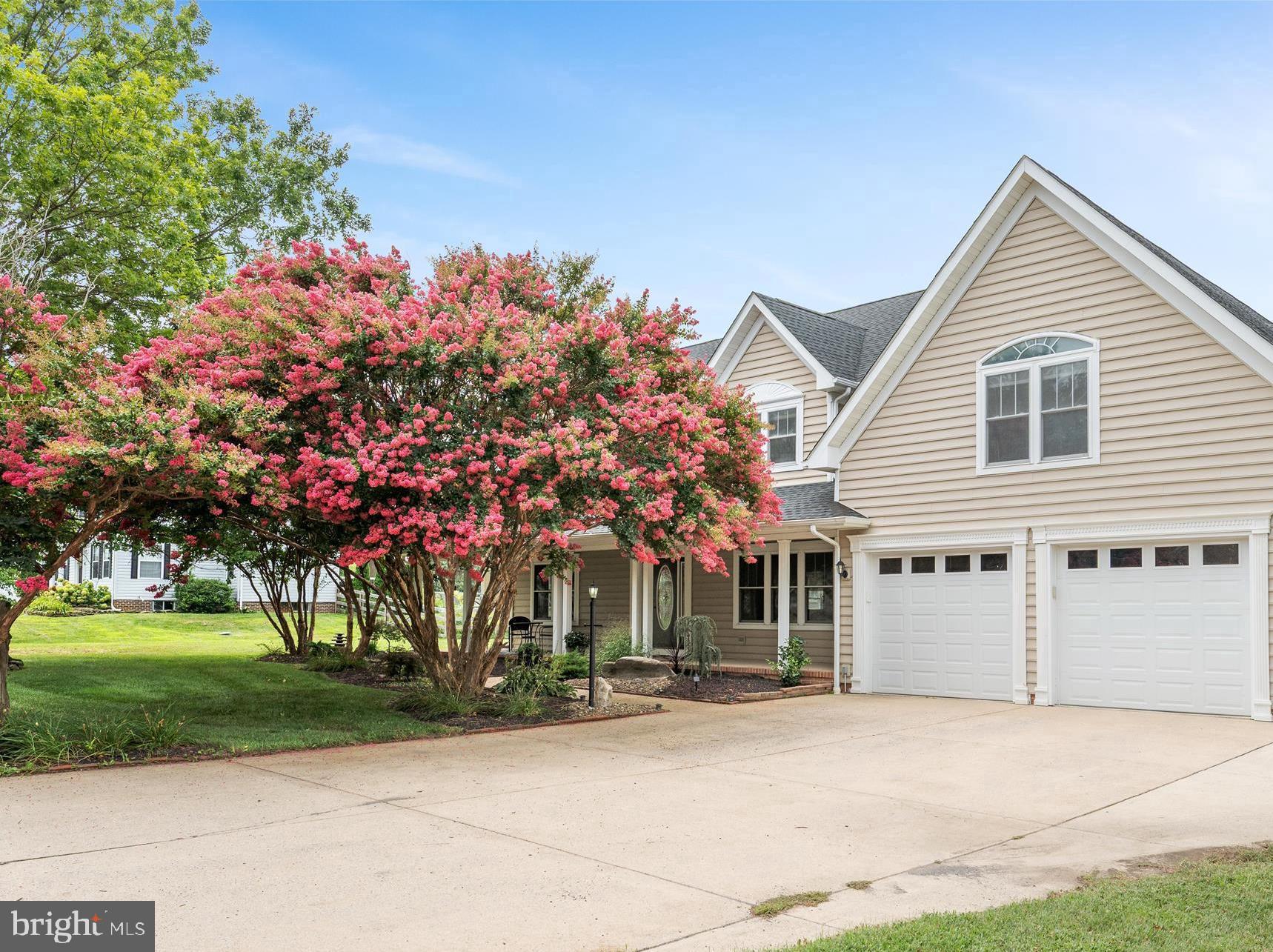 LOCUST HILL - Residential