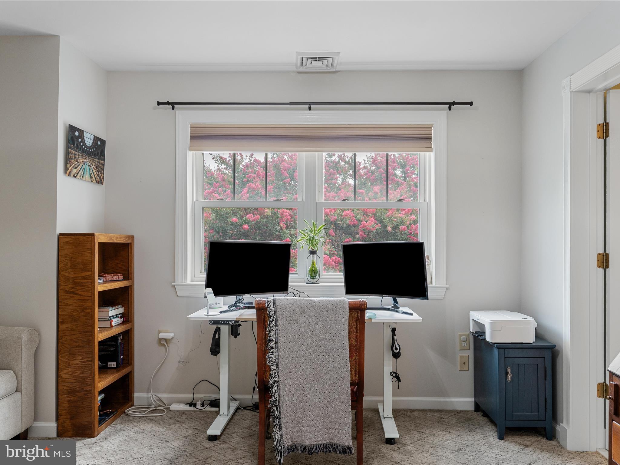 LOCUST HILL - Residential