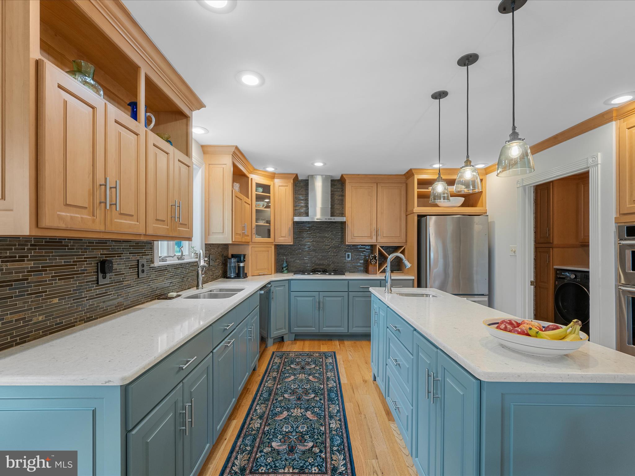 LOCUST HILL - Residential