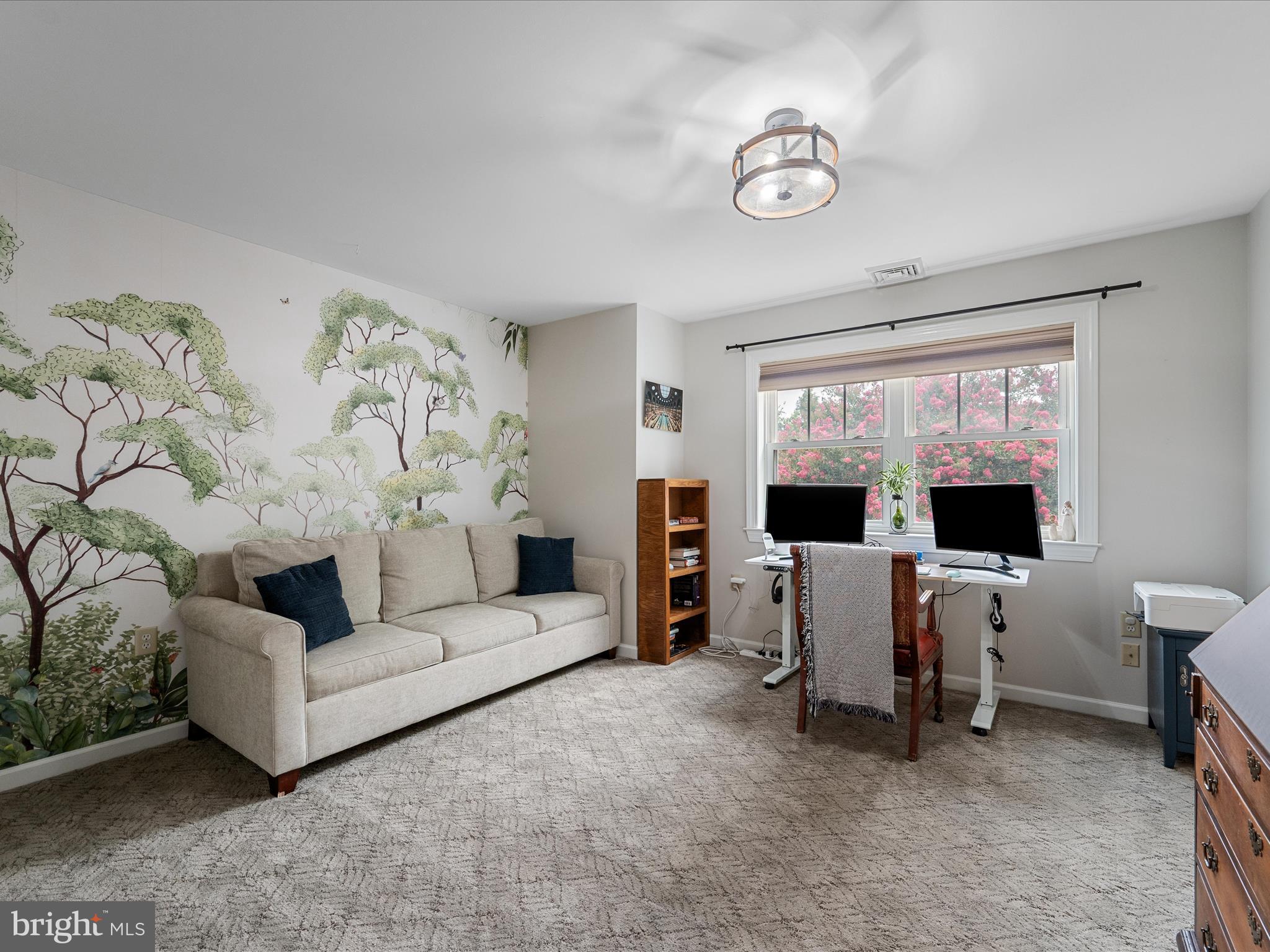 LOCUST HILL - Residential