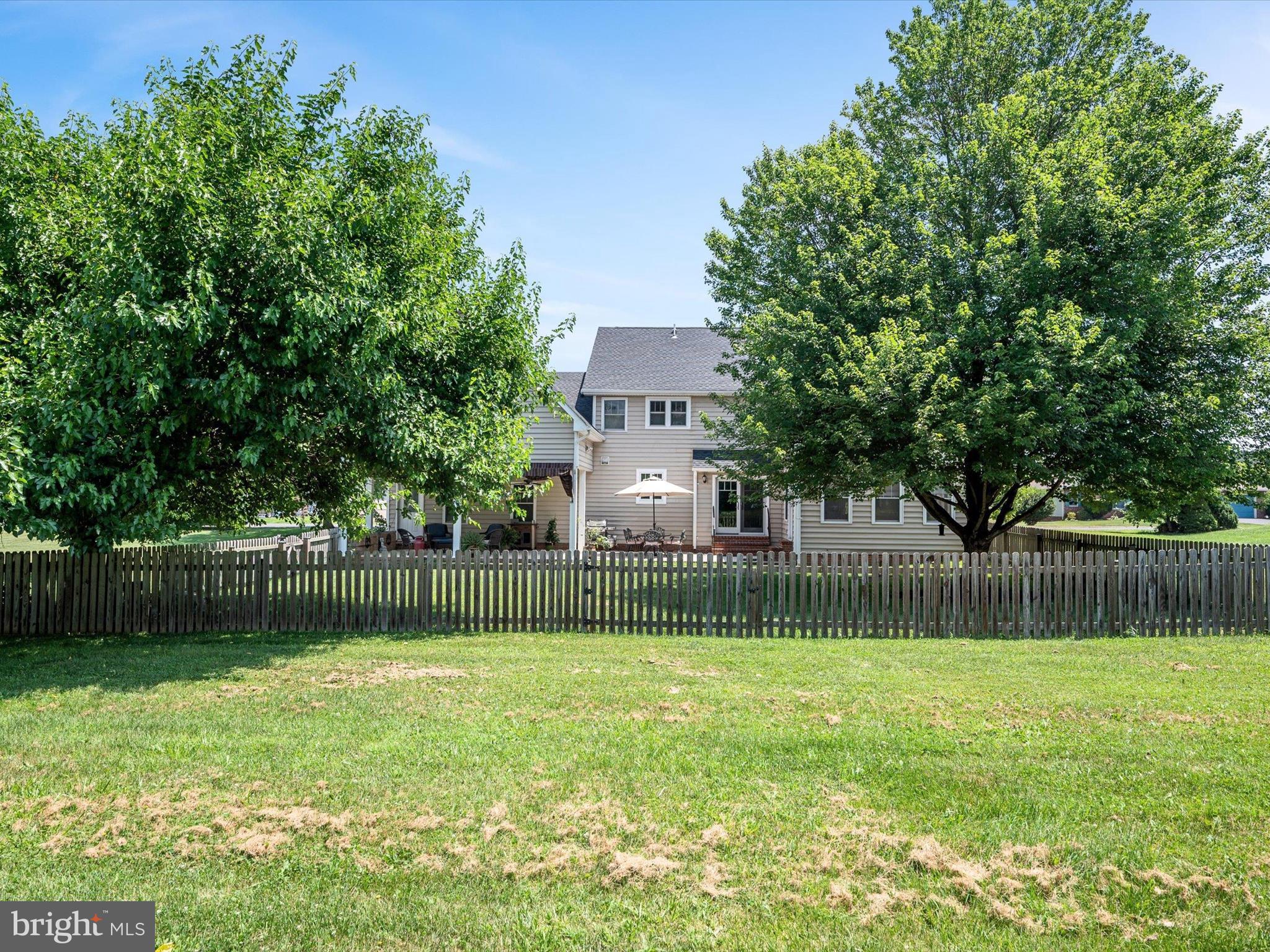 LOCUST HILL - Residential