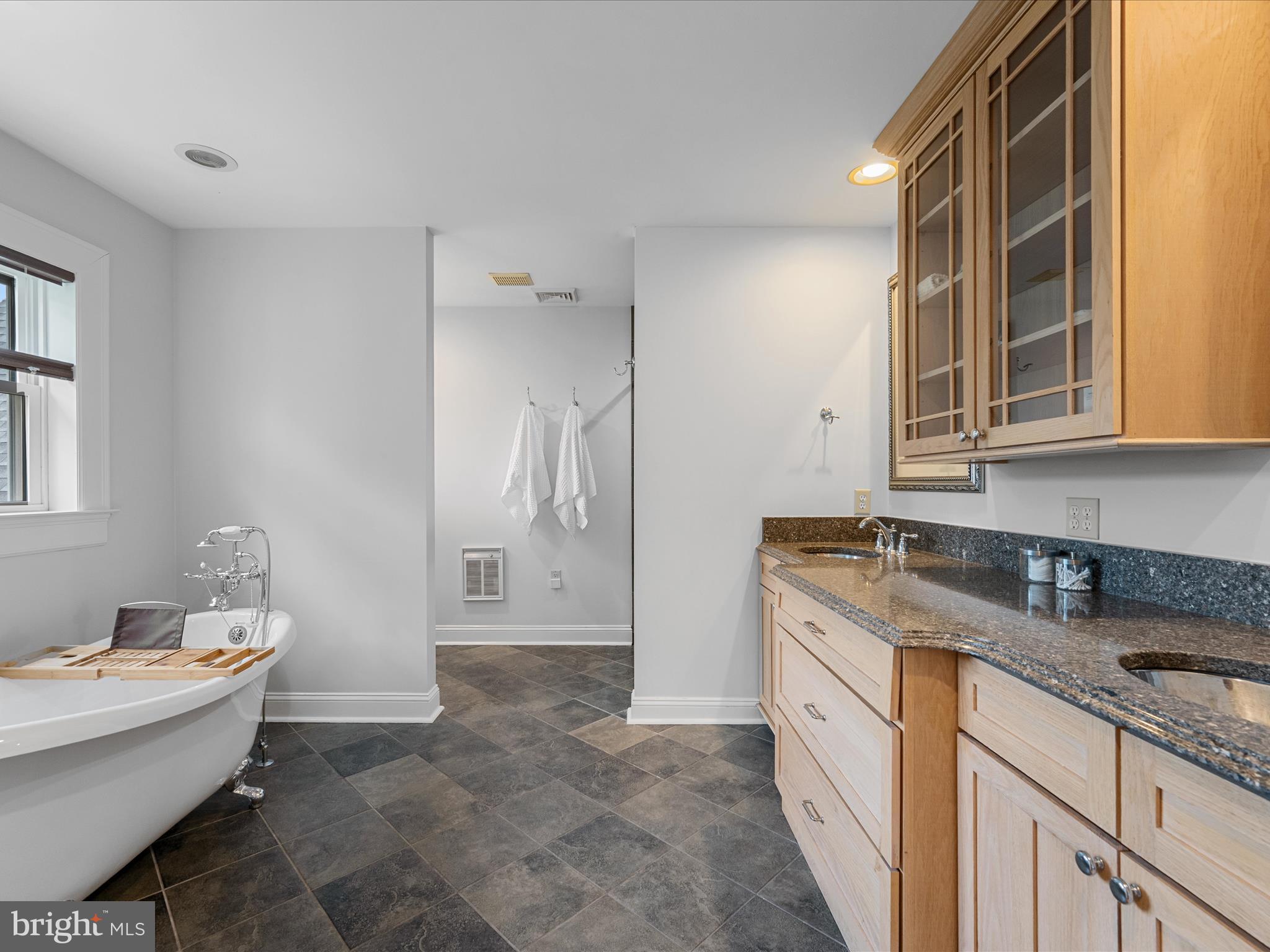 LOCUST HILL - Residential