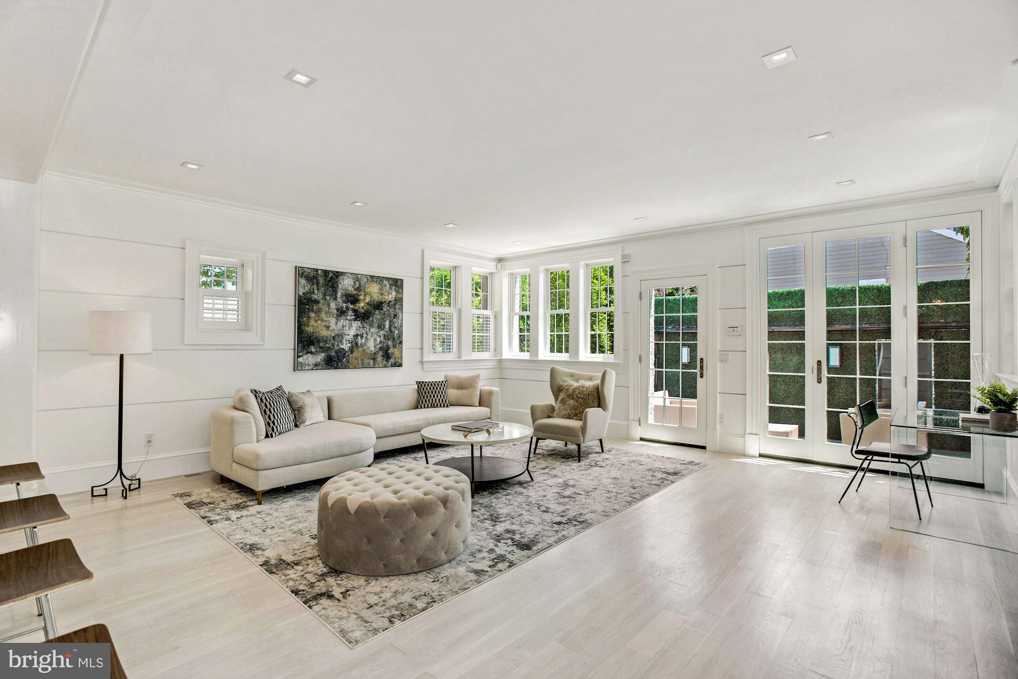 GEORGETOWN - Residential