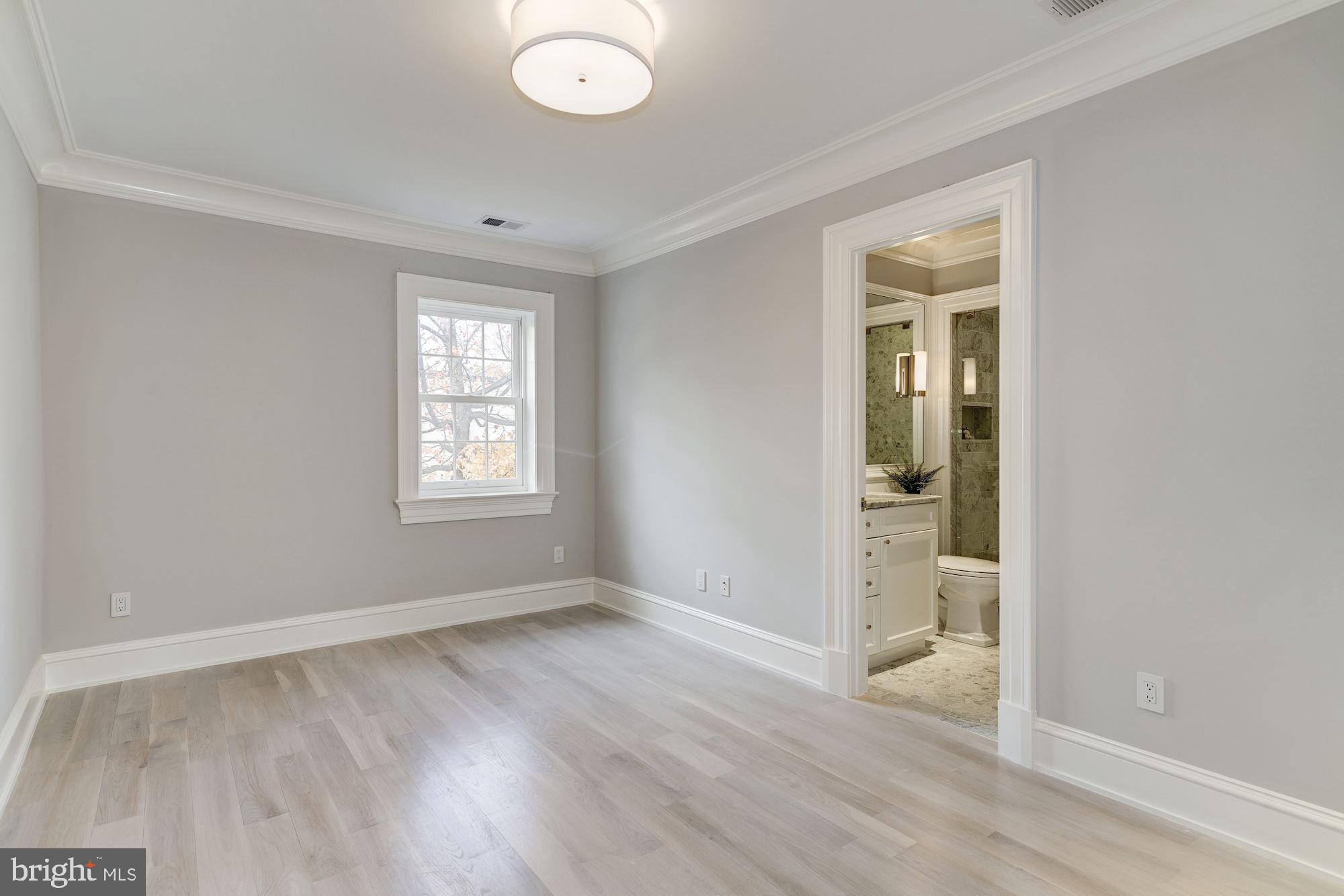 GEORGETOWN - Residential