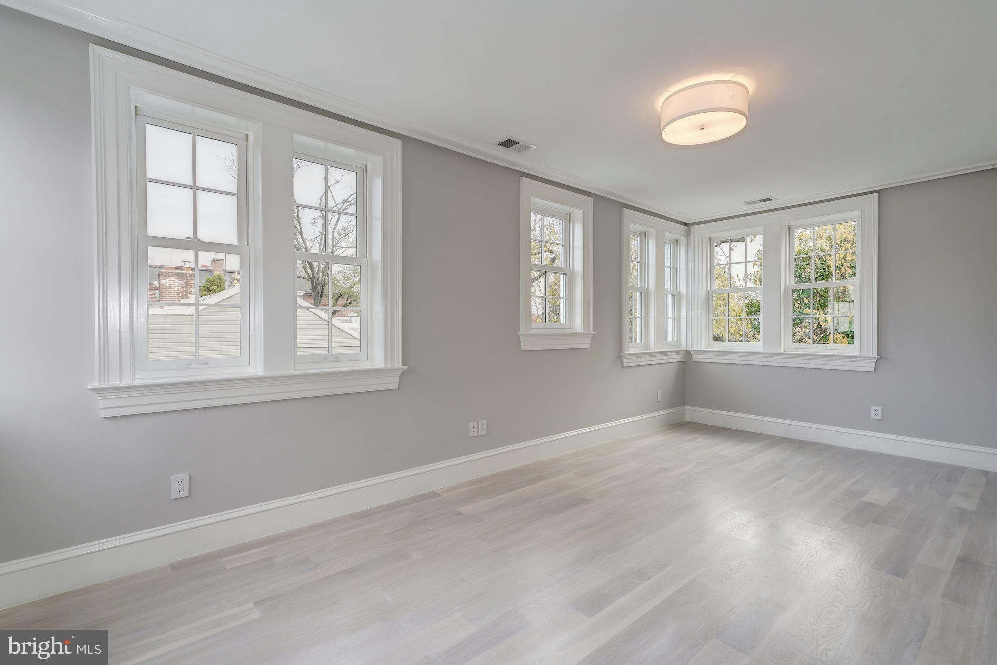 GEORGETOWN - Residential