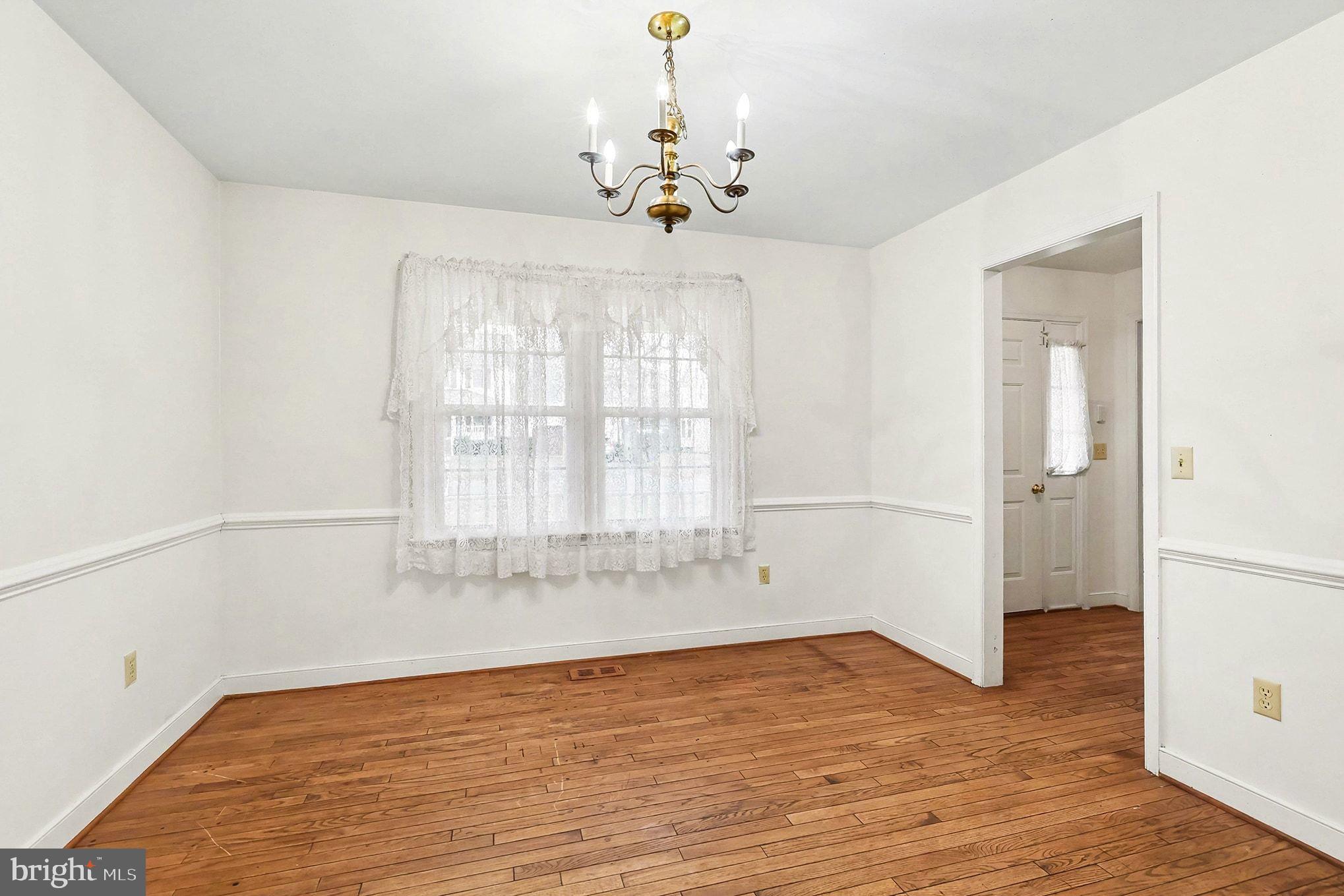 5306 LEAVELLS CROSSING DRIVE