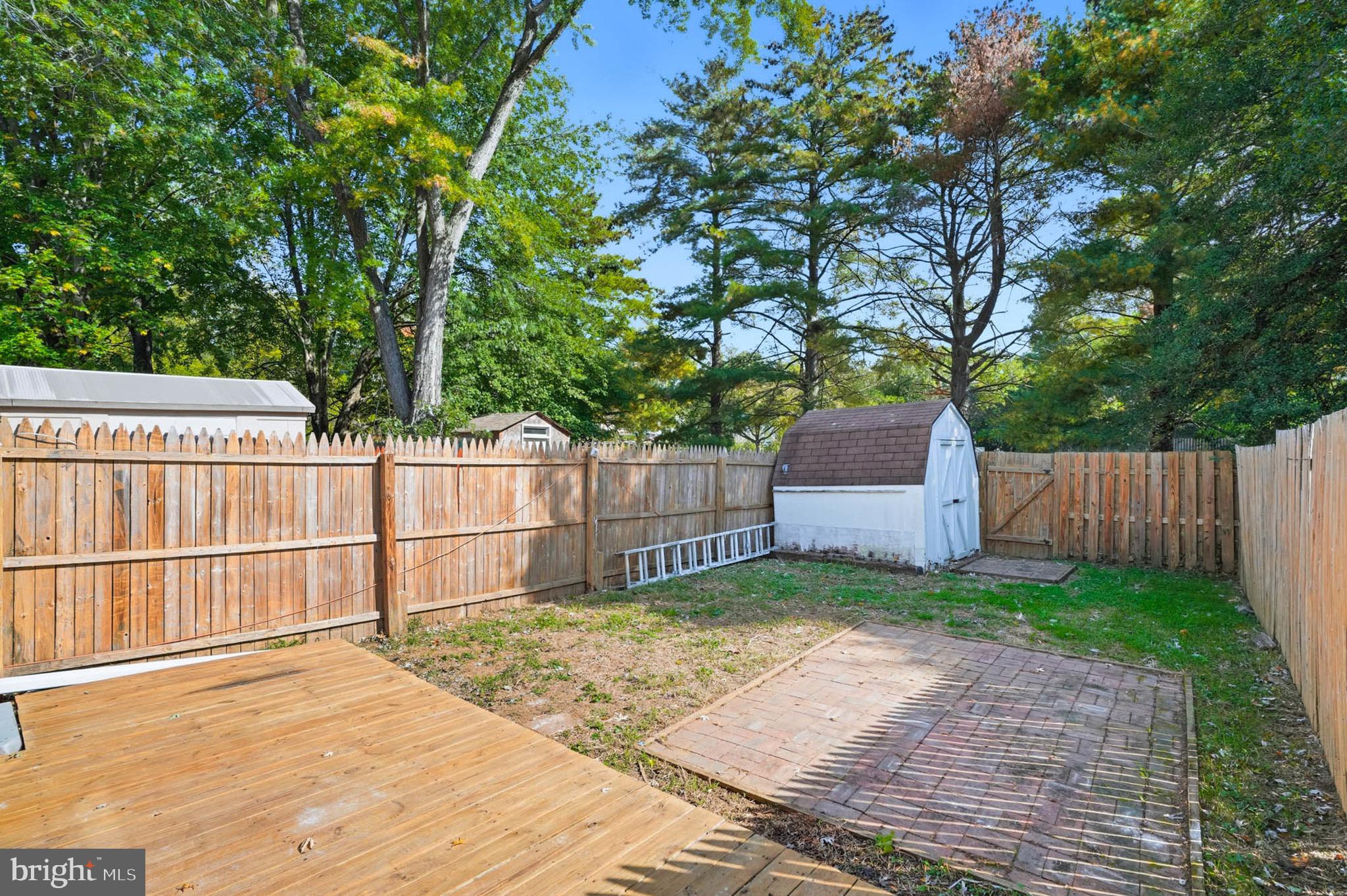 WHISPERING WOODS - Residential Lease