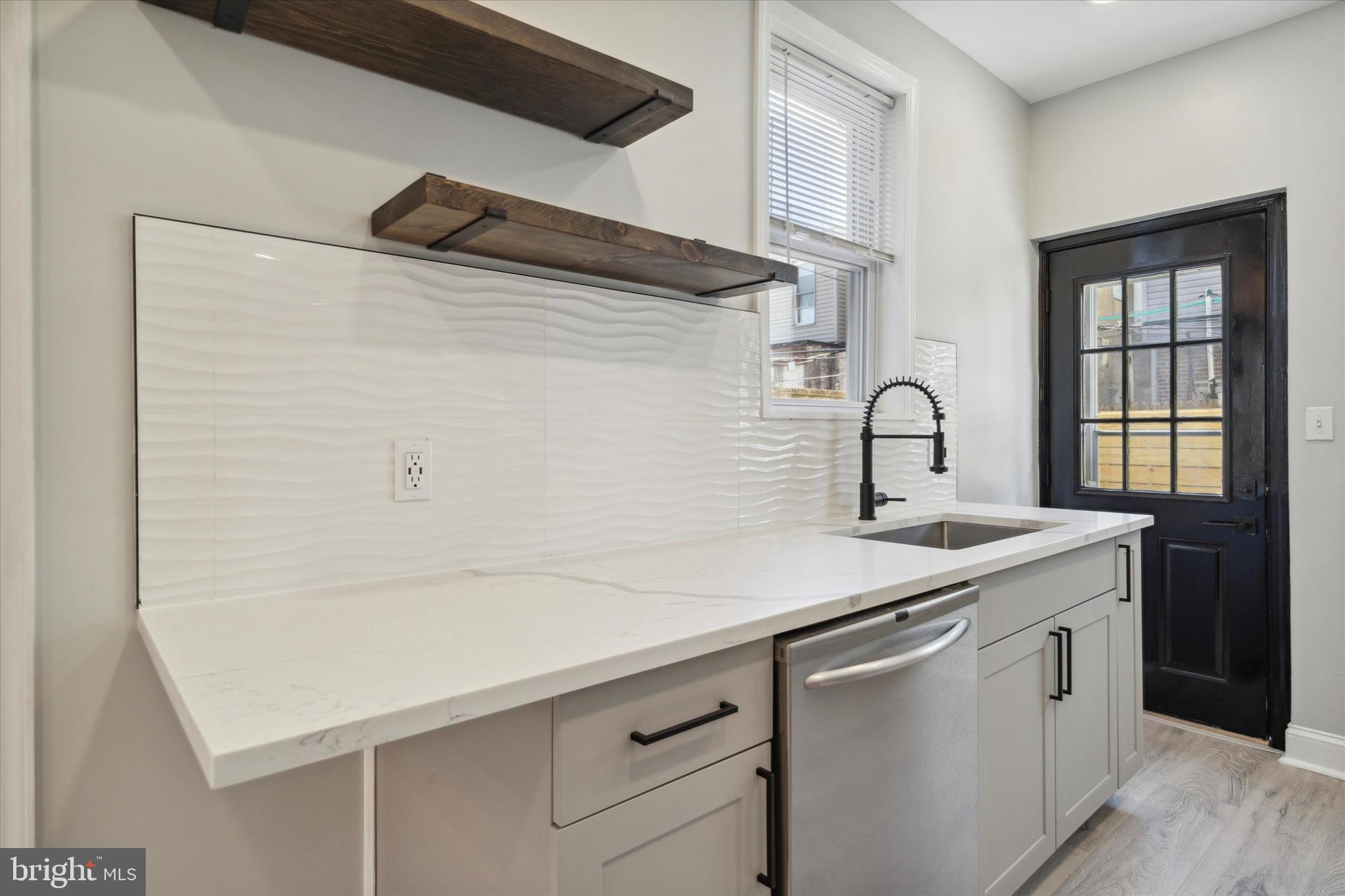 POINT BREEZE - Residential Lease