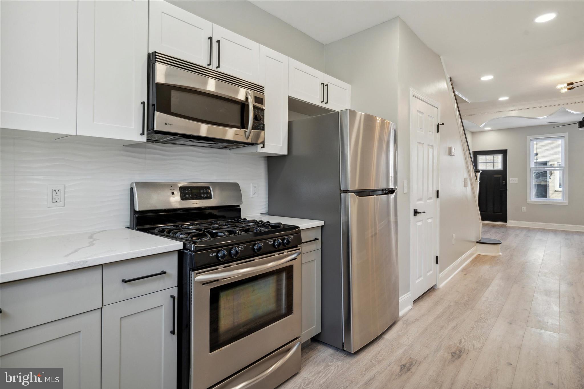 POINT BREEZE - Residential Lease