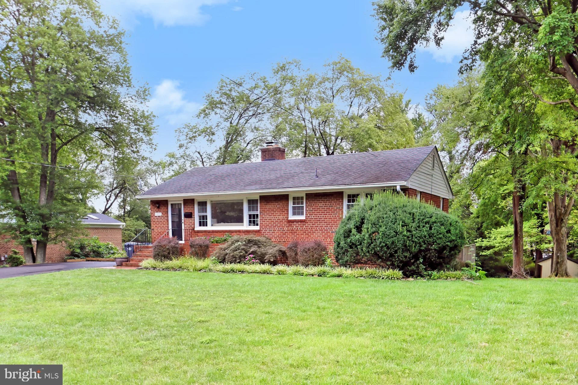 6805 Glenmont Street, Falls Church, VA 22042