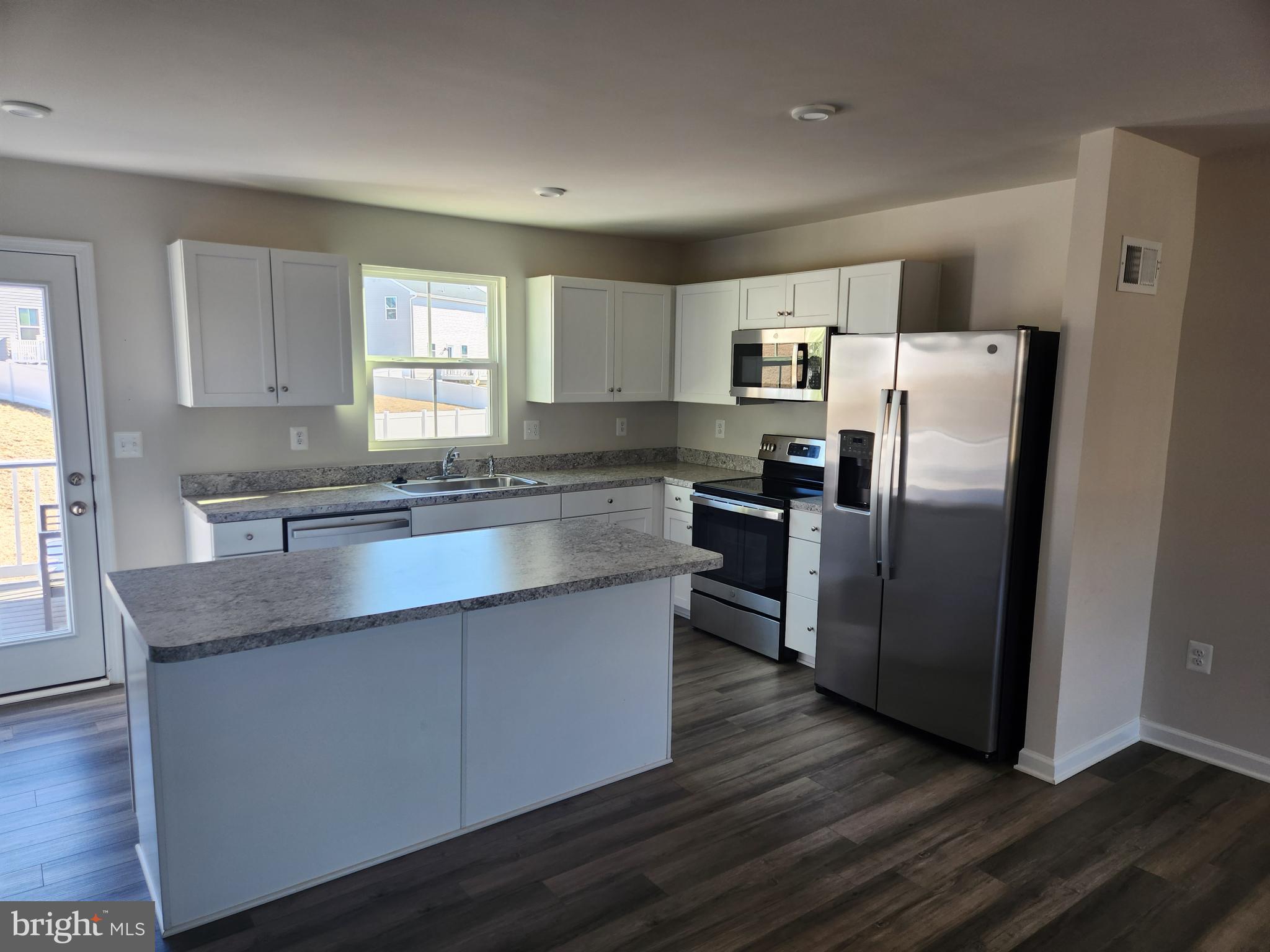 CARDINAL POINTE - Residential Lease