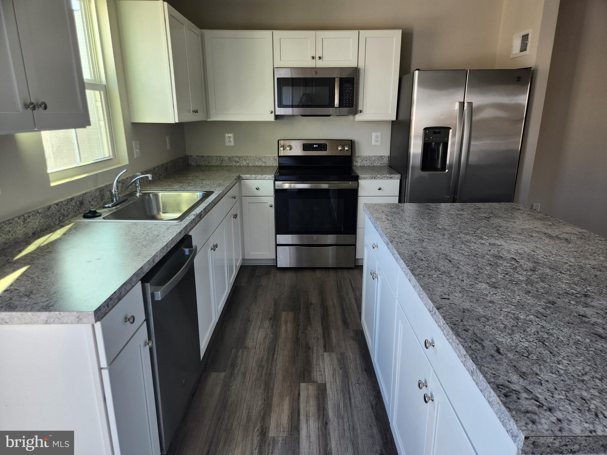 CARDINAL POINTE - Residential Lease