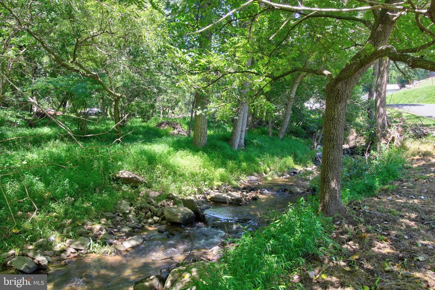 Gorgeous 25+ acre mountain property on Covington River in scenic Rappahannock County, VA.  Pristine property with Mature trees fronting on picturesque Gid Brown Hollow (quiet, paved County maintained road) between the Town of Washington & Sperryville.  Trickling river frontage, abundant wildlife, old forest and boulders.  Take in the sounds of nature and relish the peaceful surroundings.  Rappahannock offers many wineries, a variety of restaurants and a quiet life style.  Only a few minutes from the Inn at Little Washington, local breweries, quaint town of Sperryville, hiking at Old Rag, White Oak Canyon, Quievremont Winery,  Blue Quartz Winery and Shenandoah National Park.  Enjoy the quiet lifestyle that Rappahannock has to offer. Signs are placed by the road at the approx front corners of the property.(Shown in the pictures)