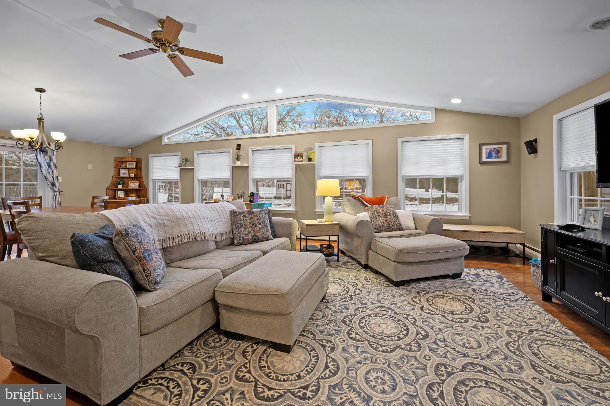 HAMPTON CROSSING - Residential