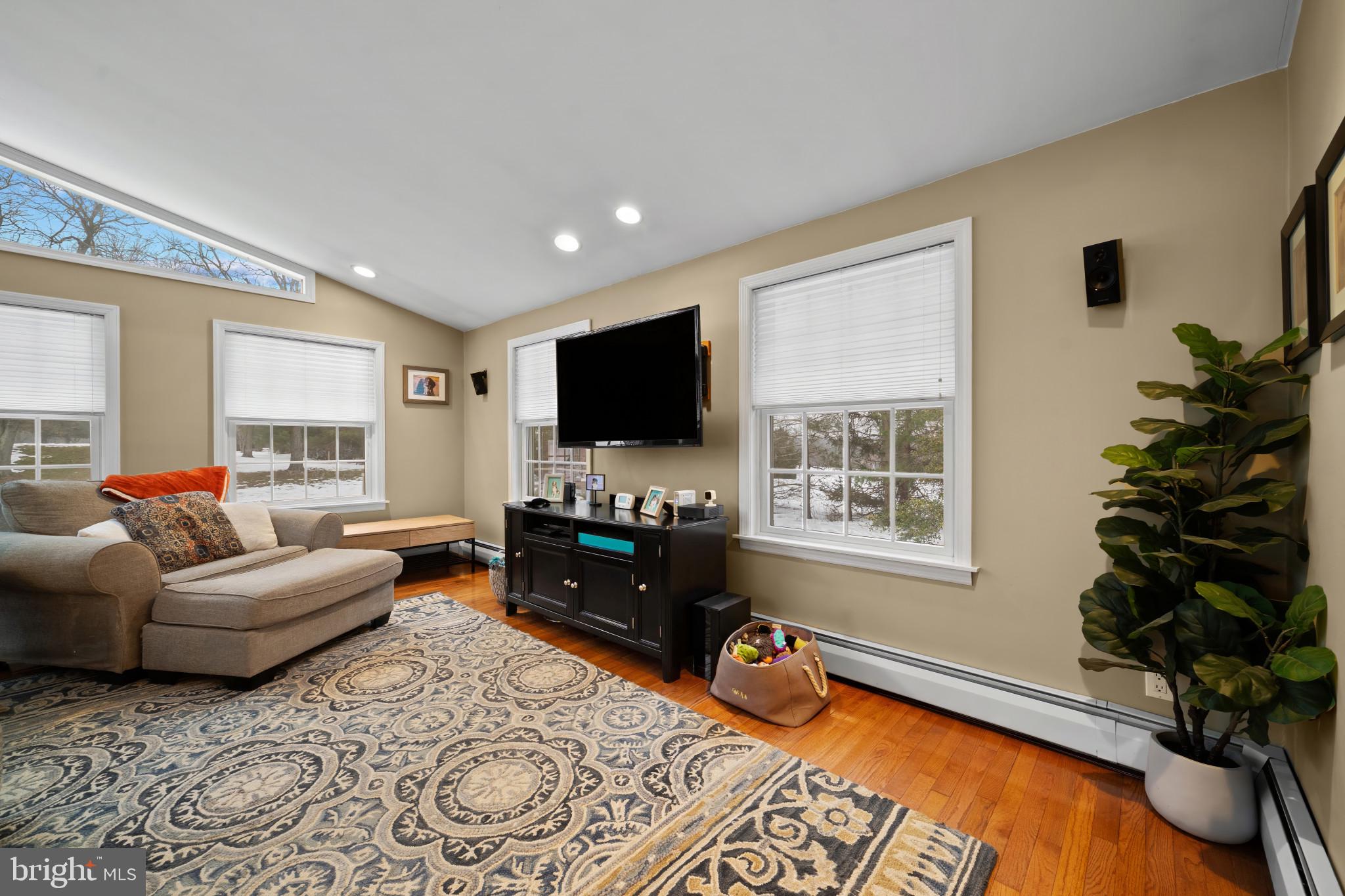 HAMPTON CROSSING - Residential