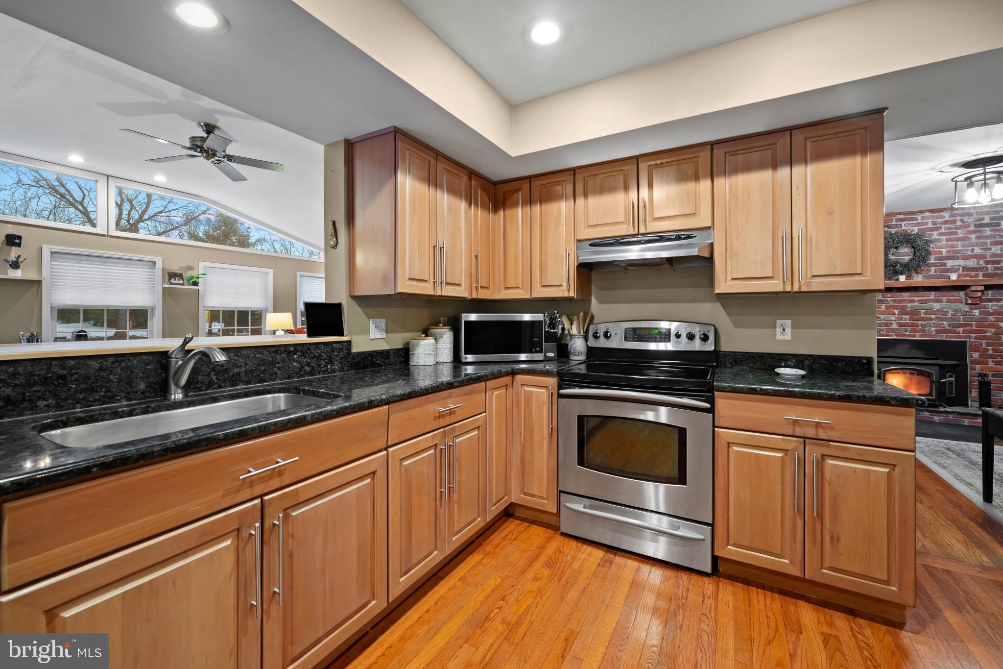 HAMPTON CROSSING - Residential