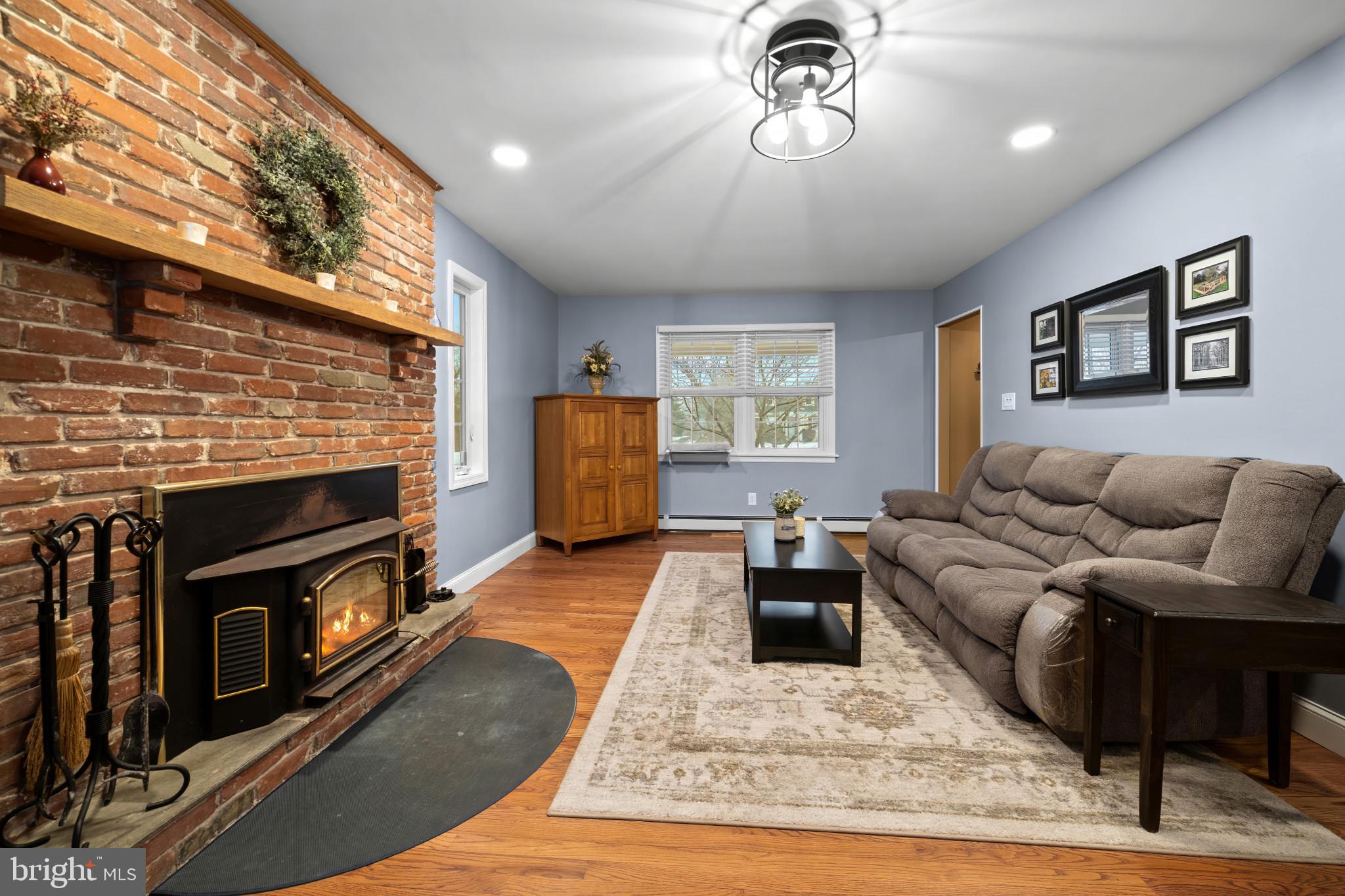 HAMPTON CROSSING - Residential