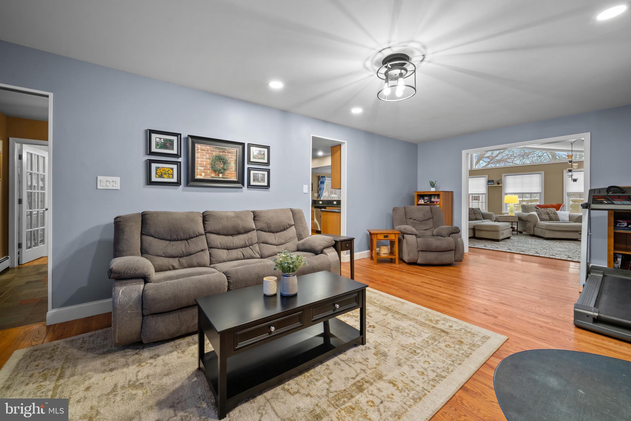 HAMPTON CROSSING - Residential