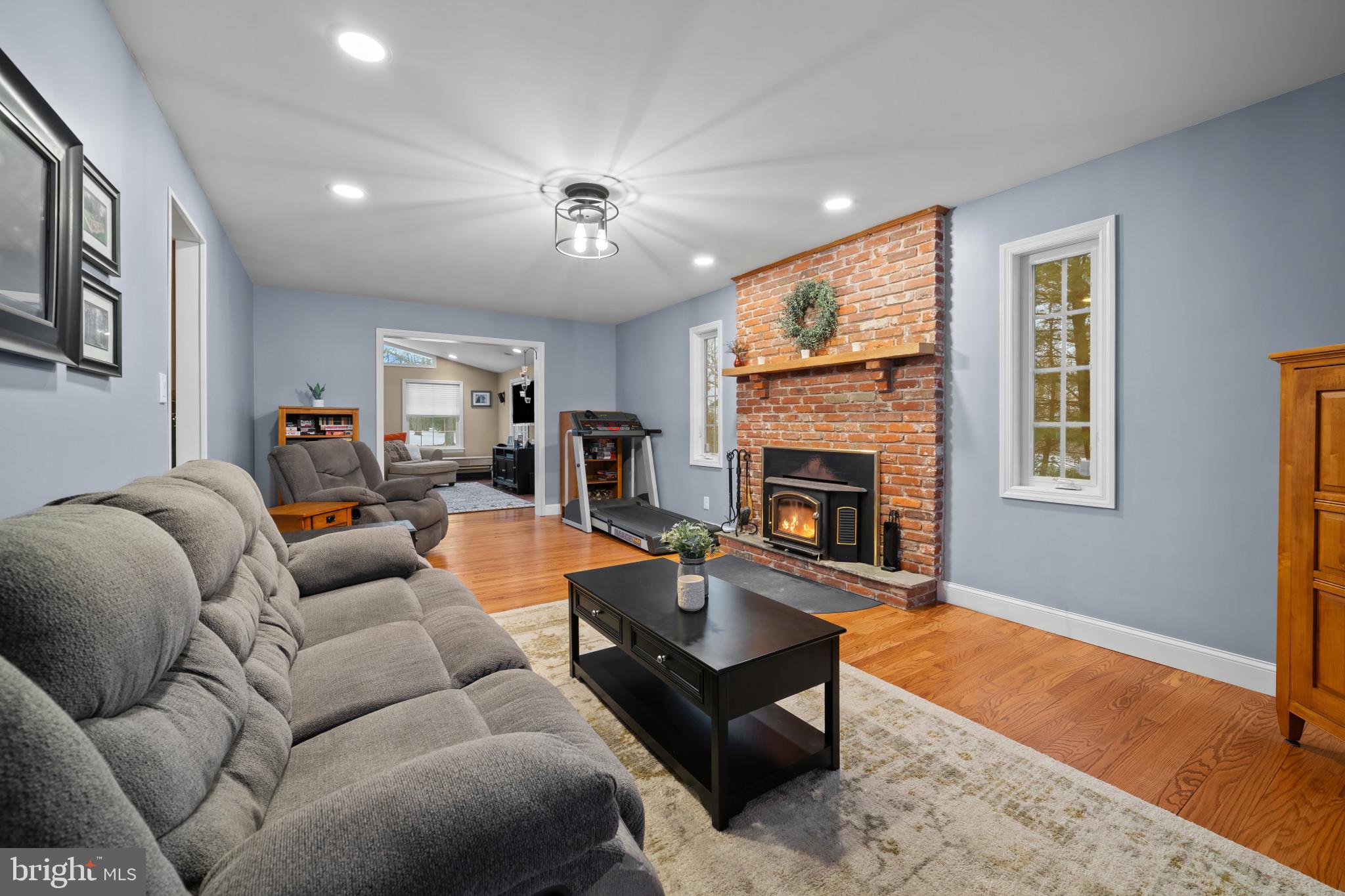 HAMPTON CROSSING - Residential