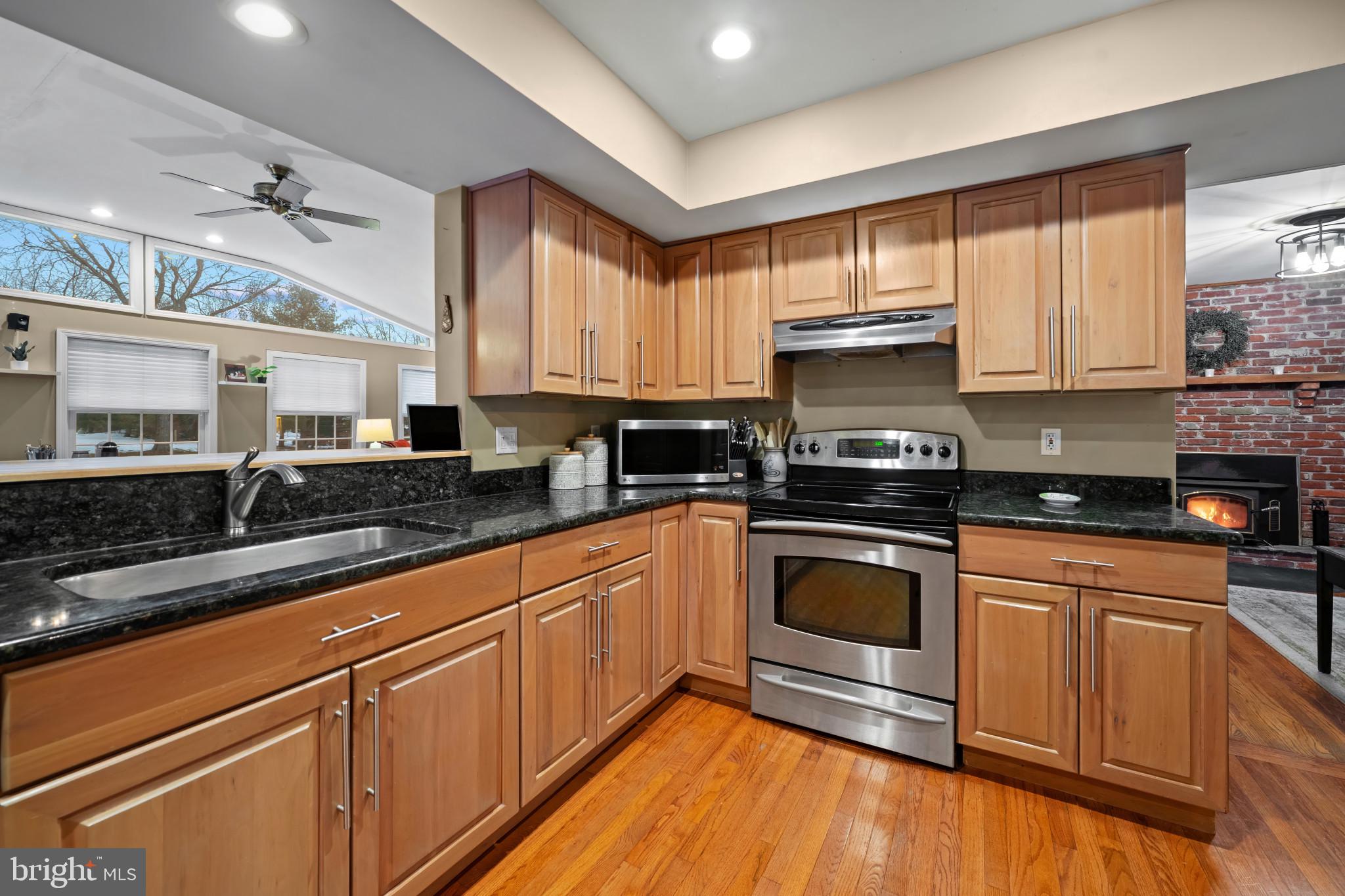 HAMPTON CROSSING - Residential