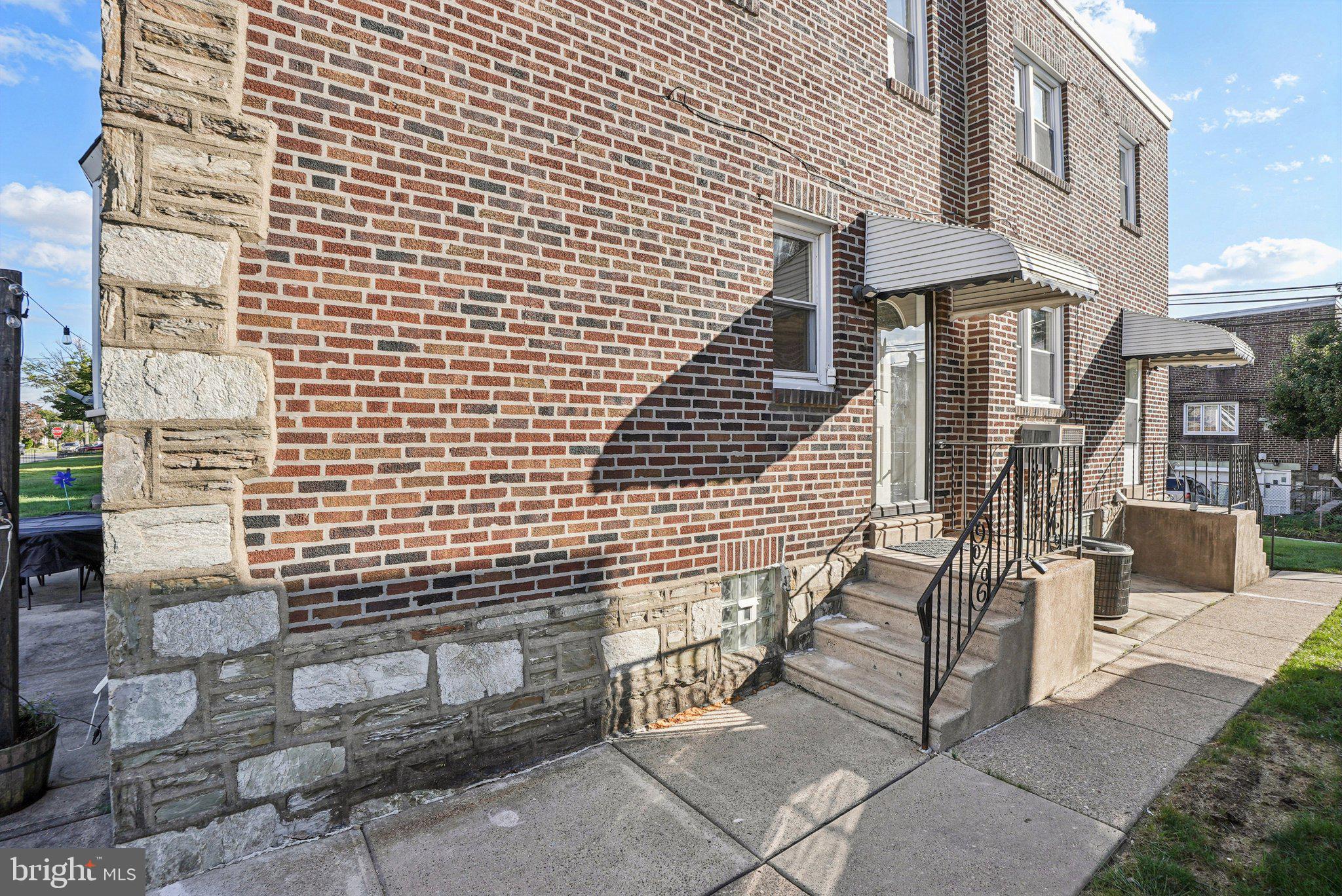 RHAWNHURST - Residential