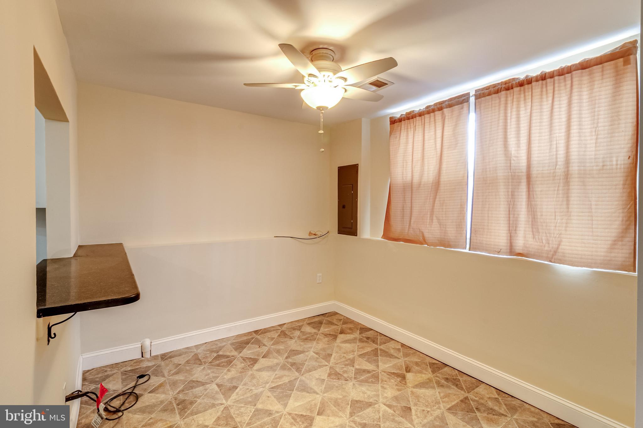 EDGEWATER VILLAGE - Residential