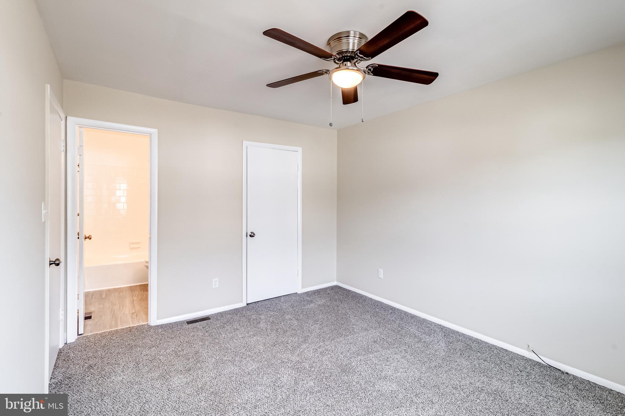 EDGEWATER VILLAGE - Residential