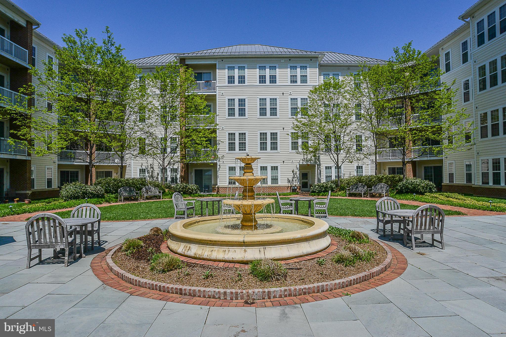 CAMERON STATION - Residential