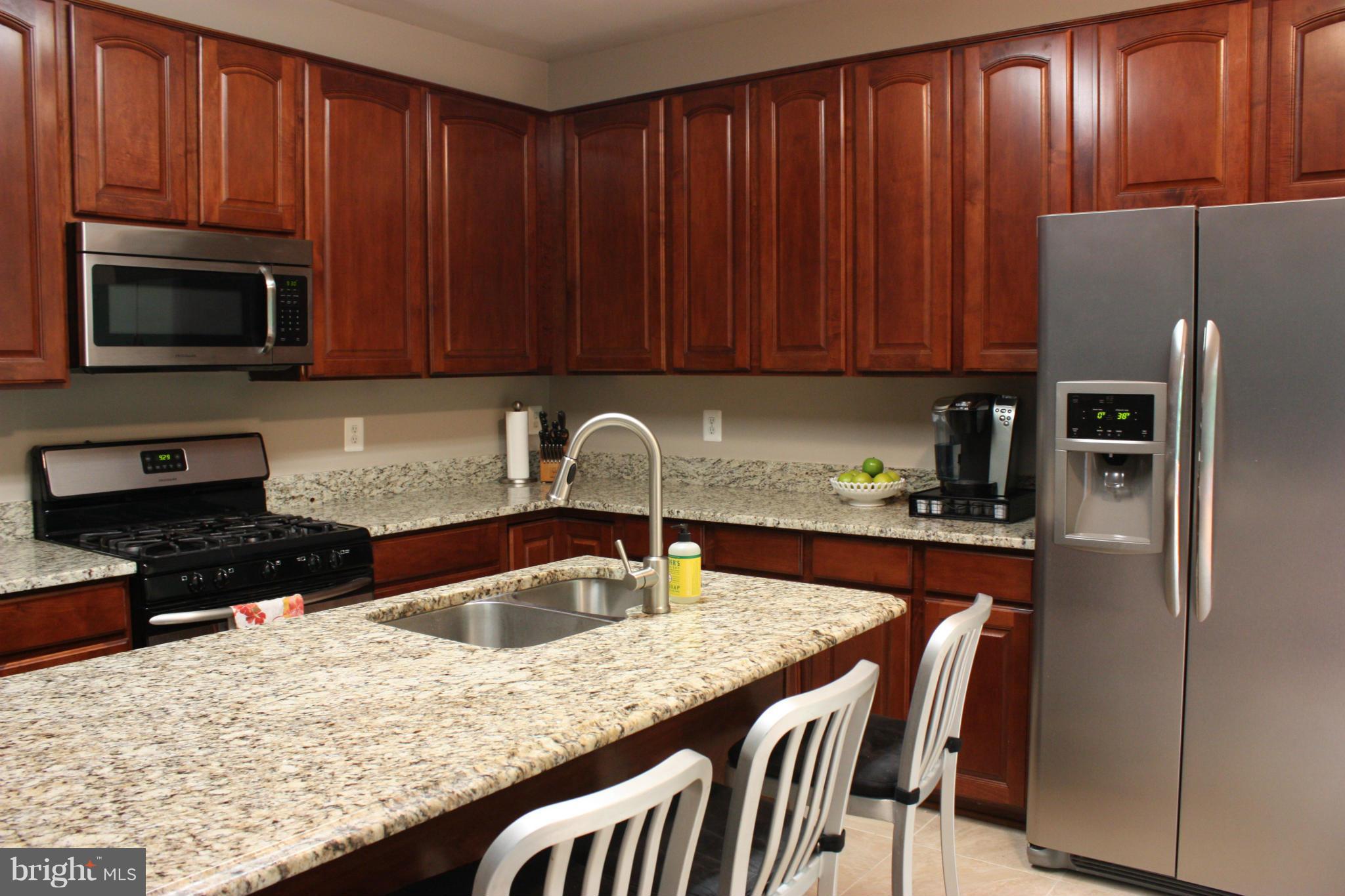 KENWOOD TOWNES - Residential Lease