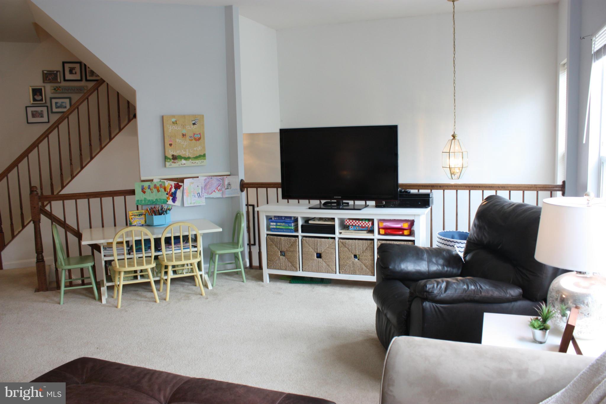 KENWOOD TOWNES - Residential Lease