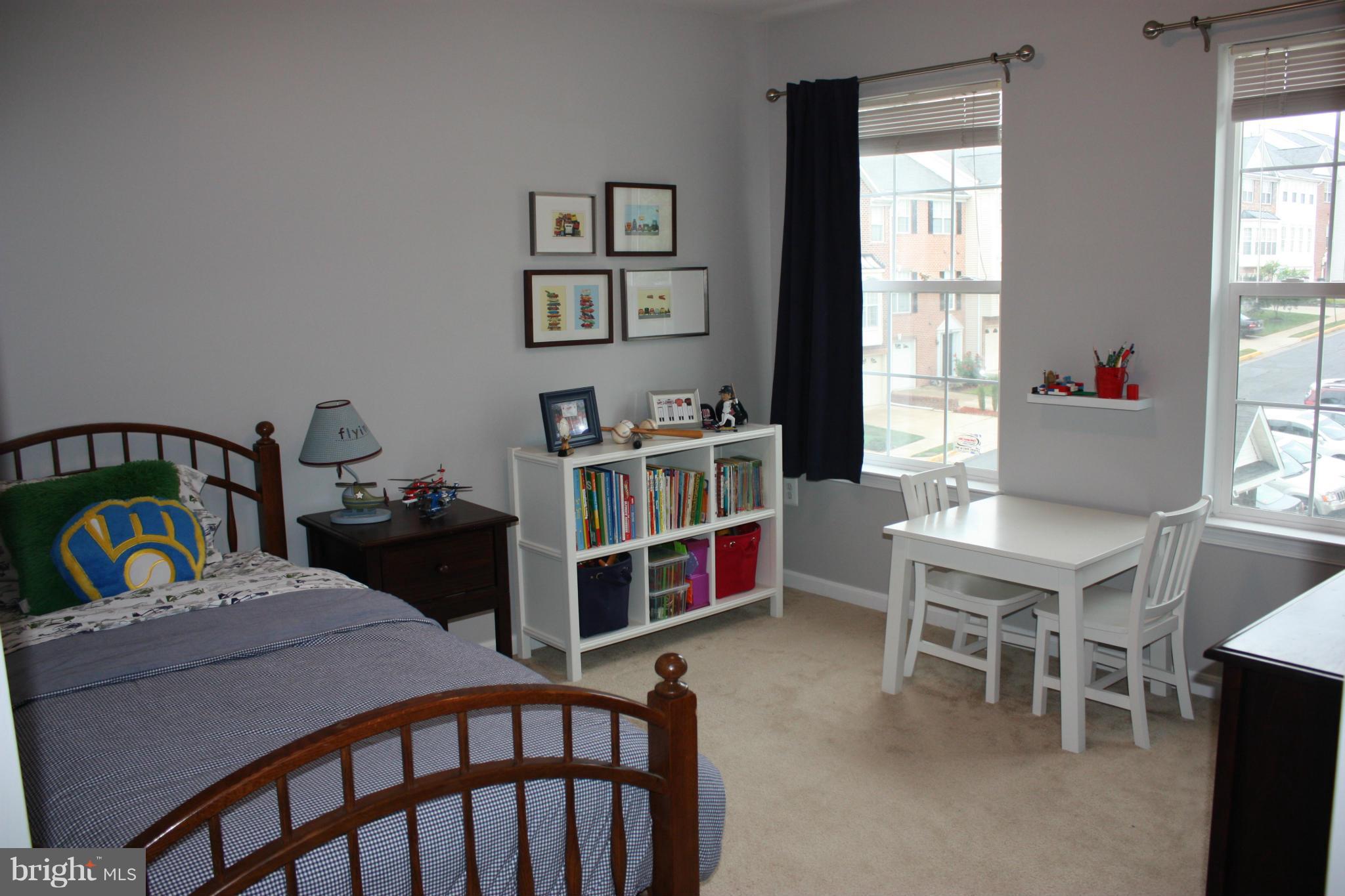 KENWOOD TOWNES - Residential Lease