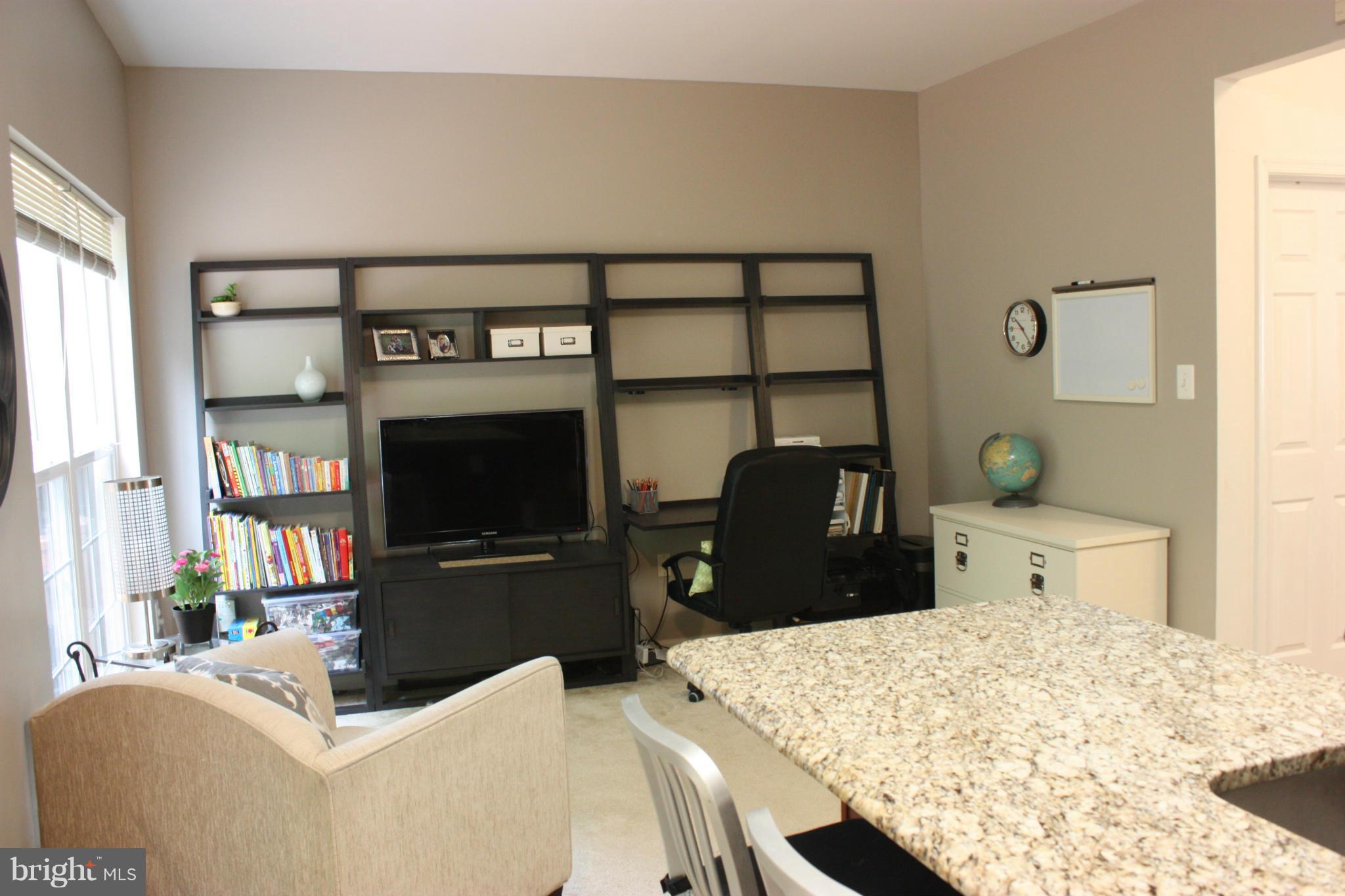 KENWOOD TOWNES - Residential Lease